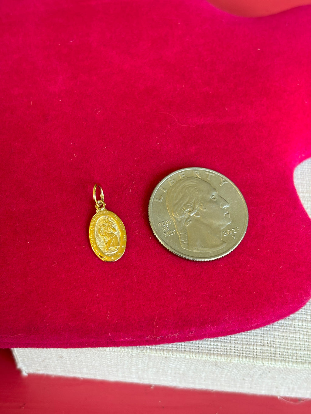 10k Small Oval Saint Christopher Charm