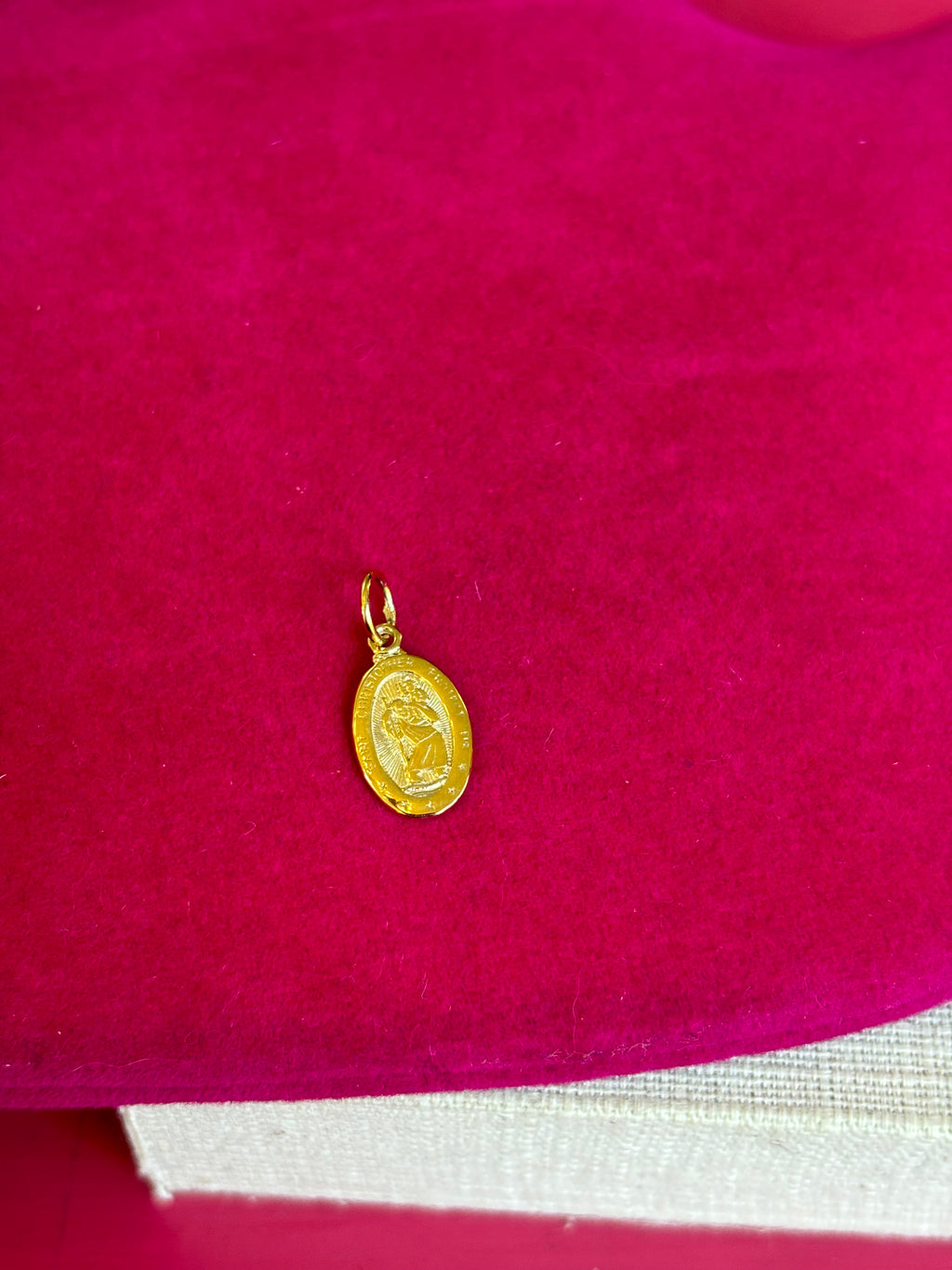 10k Small Oval Saint Christopher Charm