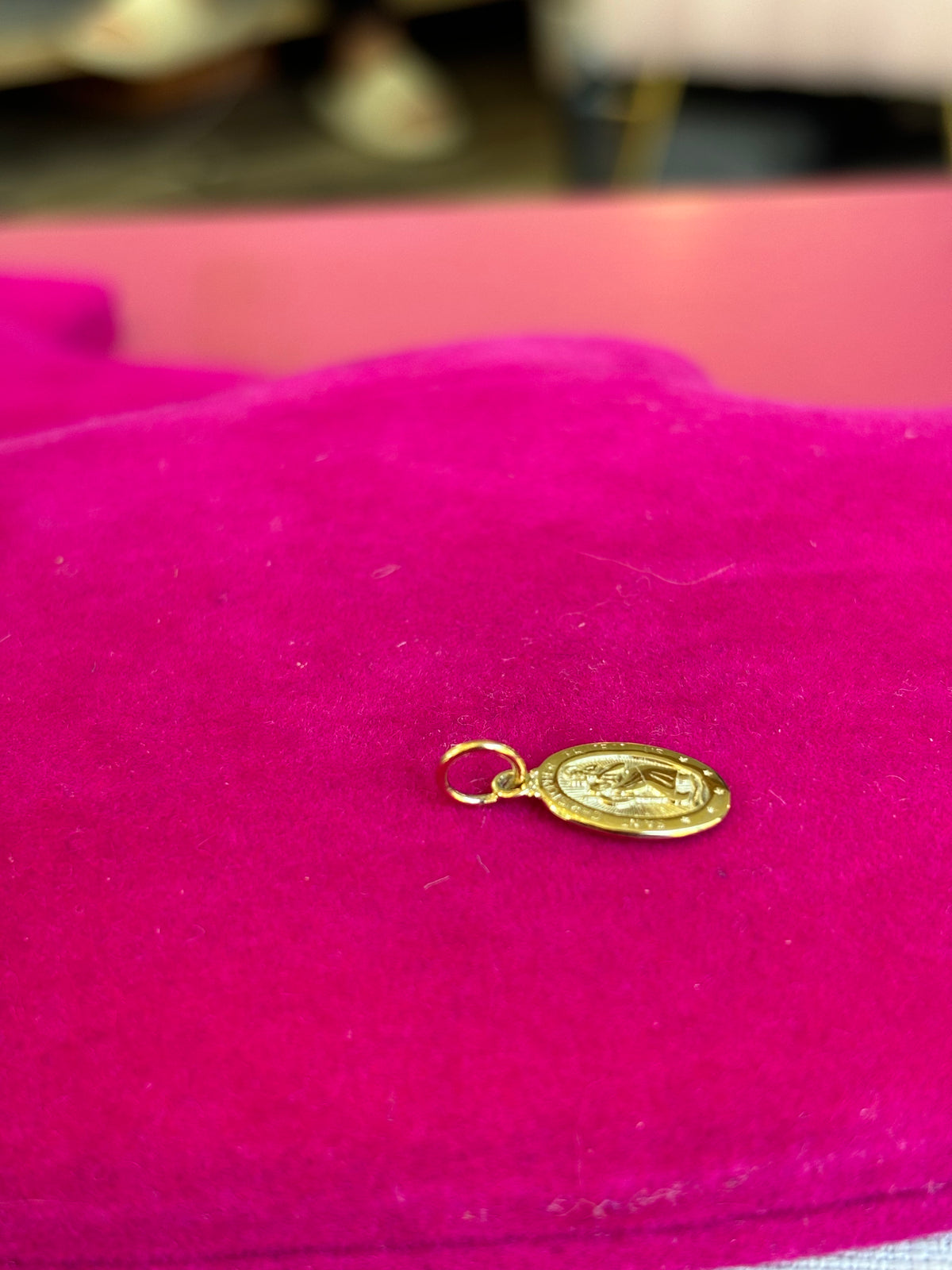 10k Small Oval Saint Christopher Charm