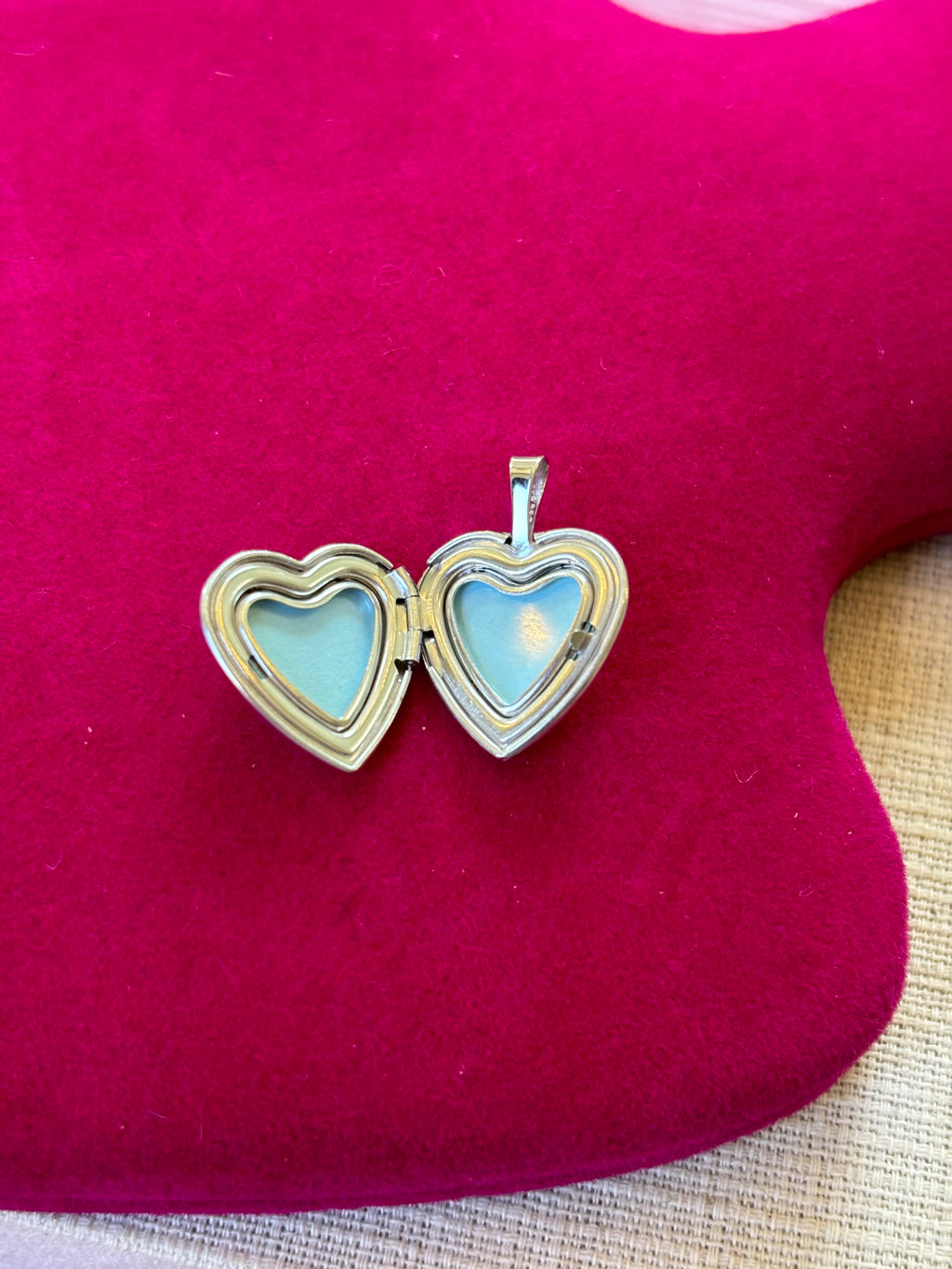 Sterling Silver 16mm Green Enamel Clover Heart Locket