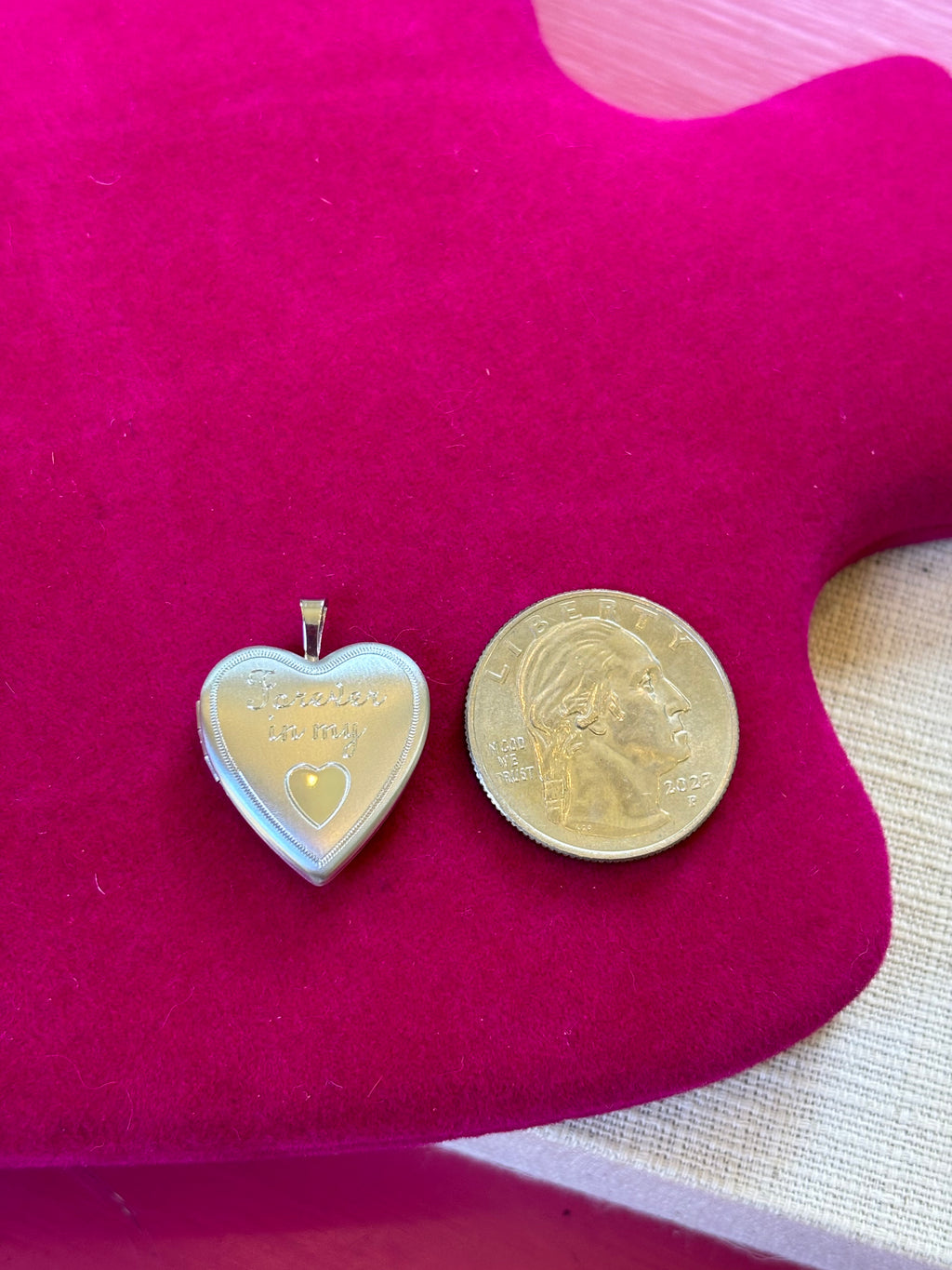 Sterling Silver Rhodium-plated Forever In My Heart Locket
