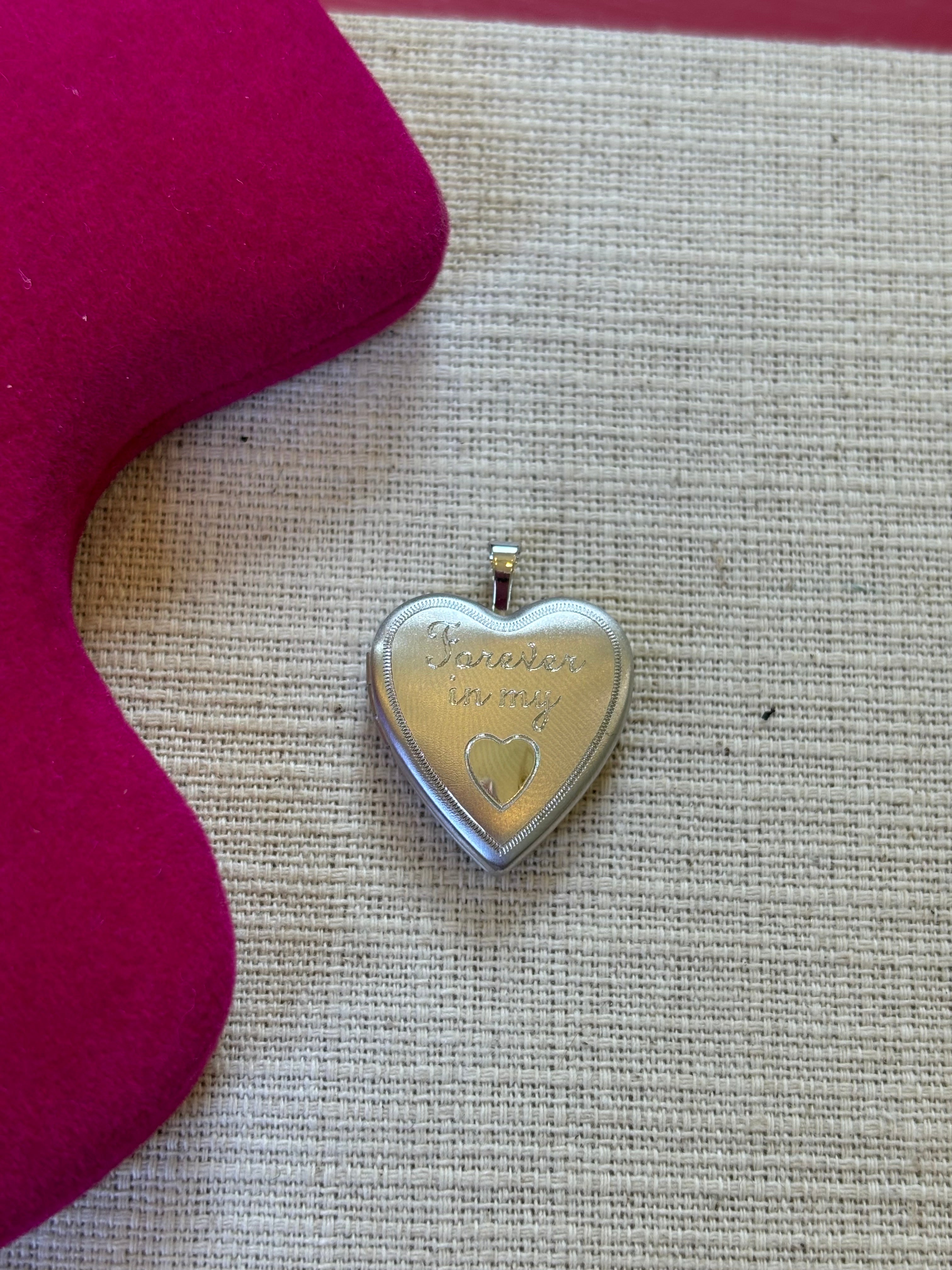 Sterling Silver Rhodium-plated Forever In My Heart Locket