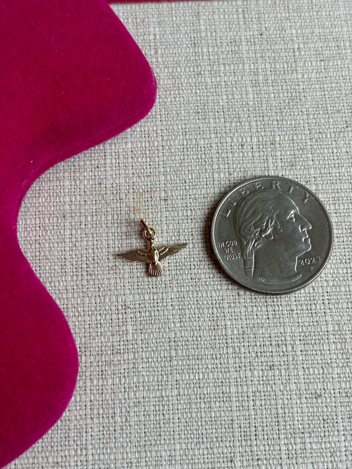 14K Yellow Gold 14x10 mm Dove Pendant