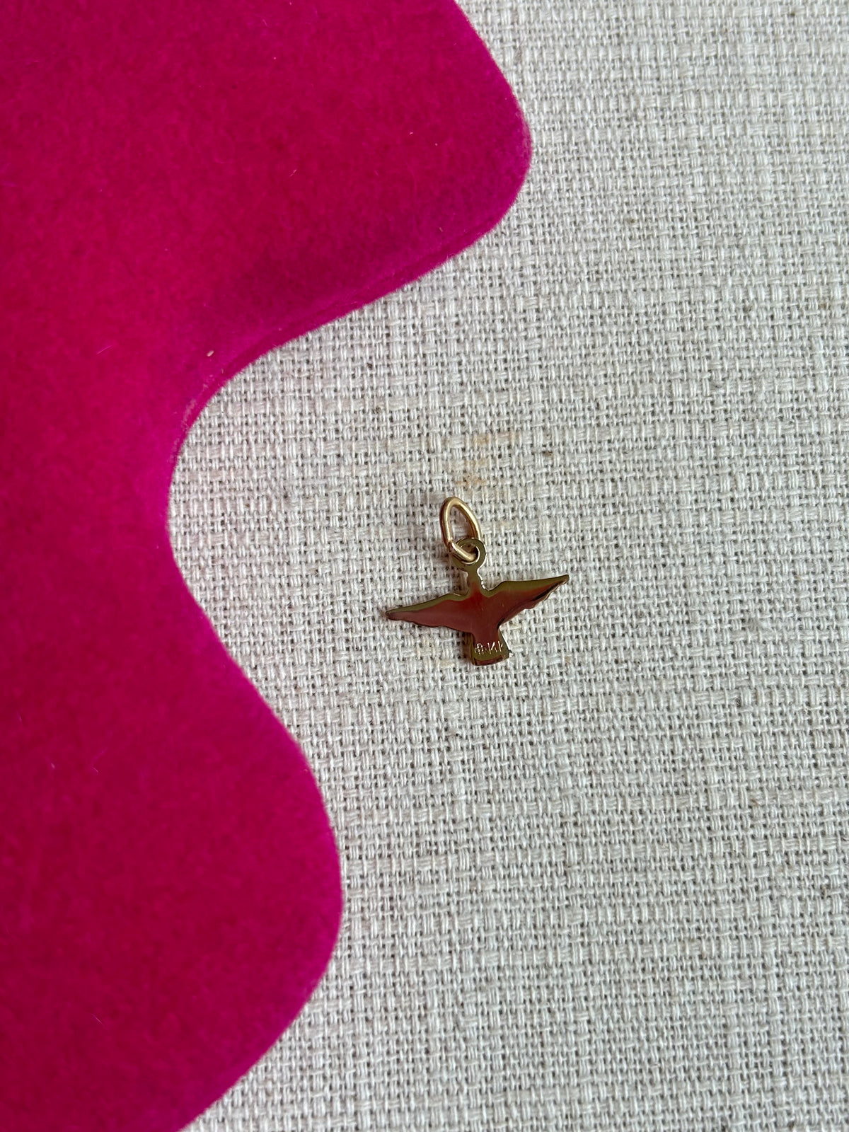 14K Yellow Gold 14x10 mm Dove Pendant