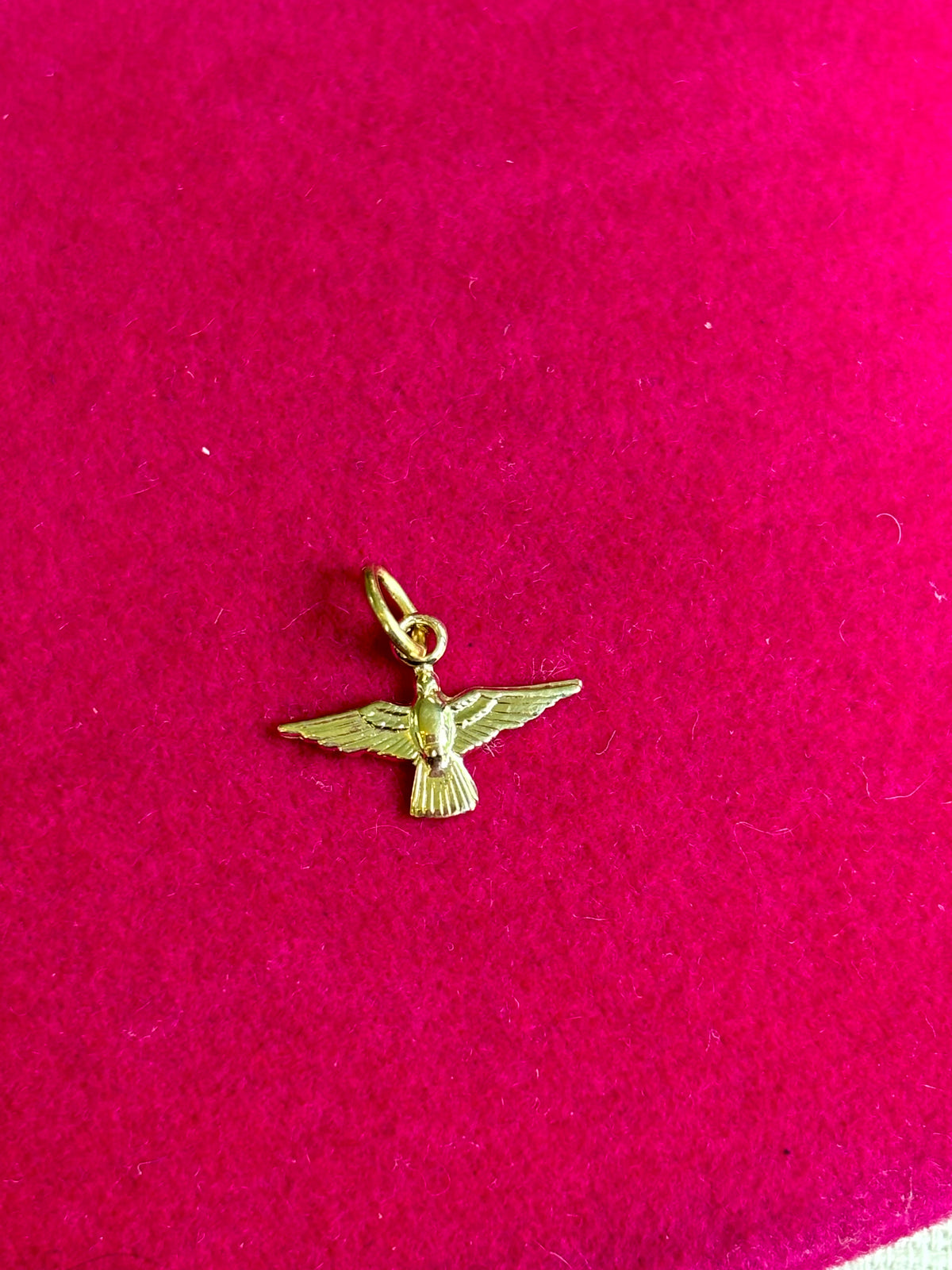 14K Yellow Gold 14x10 mm Dove Pendant