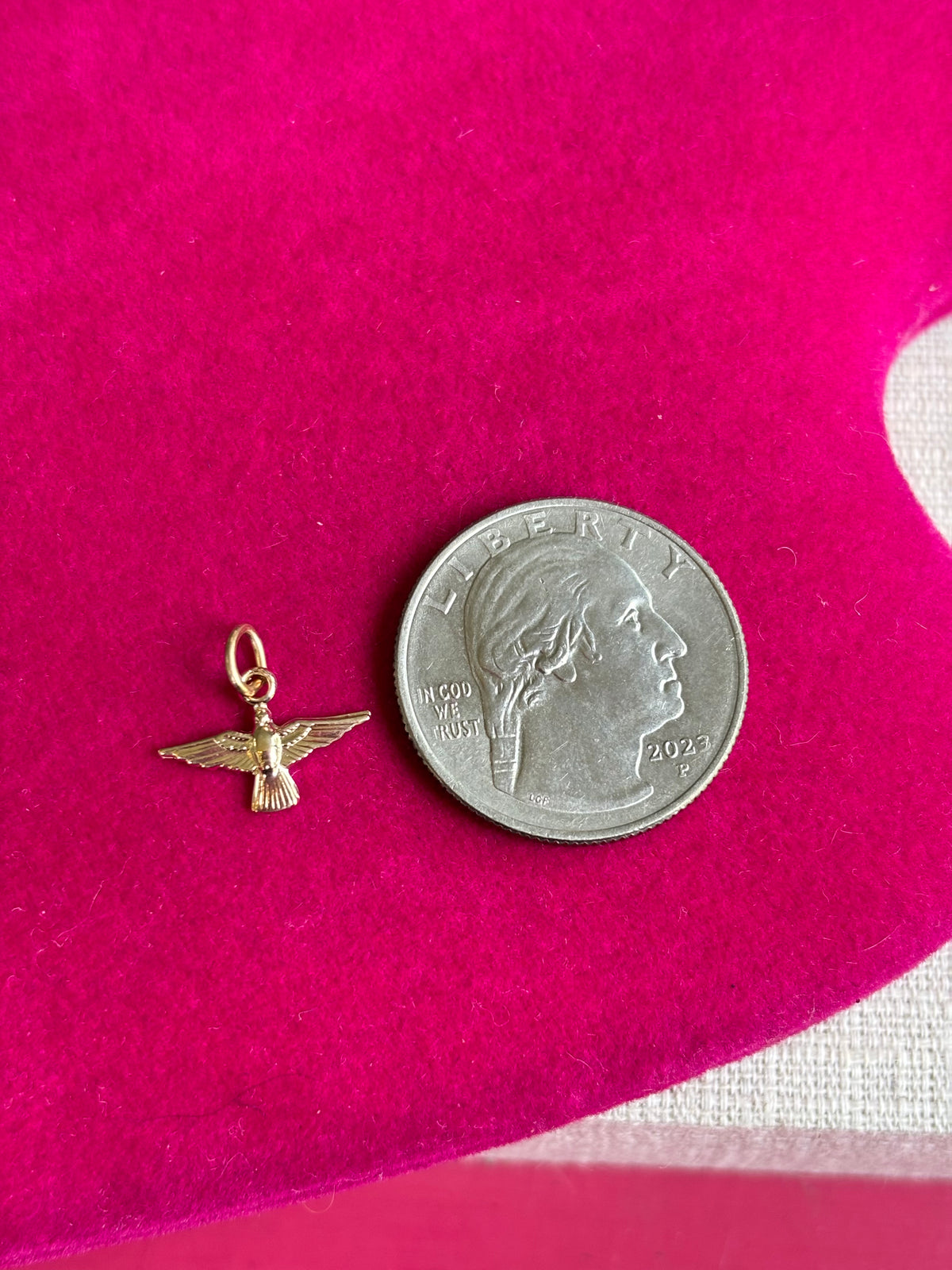 14K Yellow Gold 14x10 mm Dove Pendant