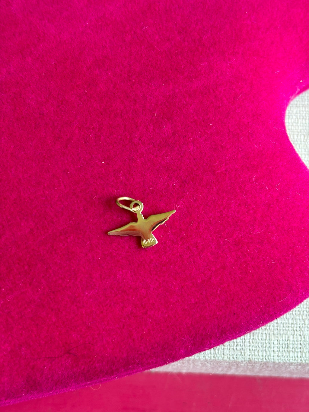 14K Yellow Gold 14x10 mm Dove Pendant