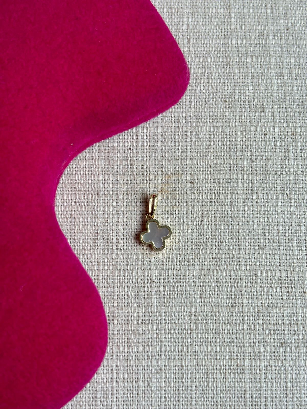10K Polished Mother of Pearl Clover Pendant