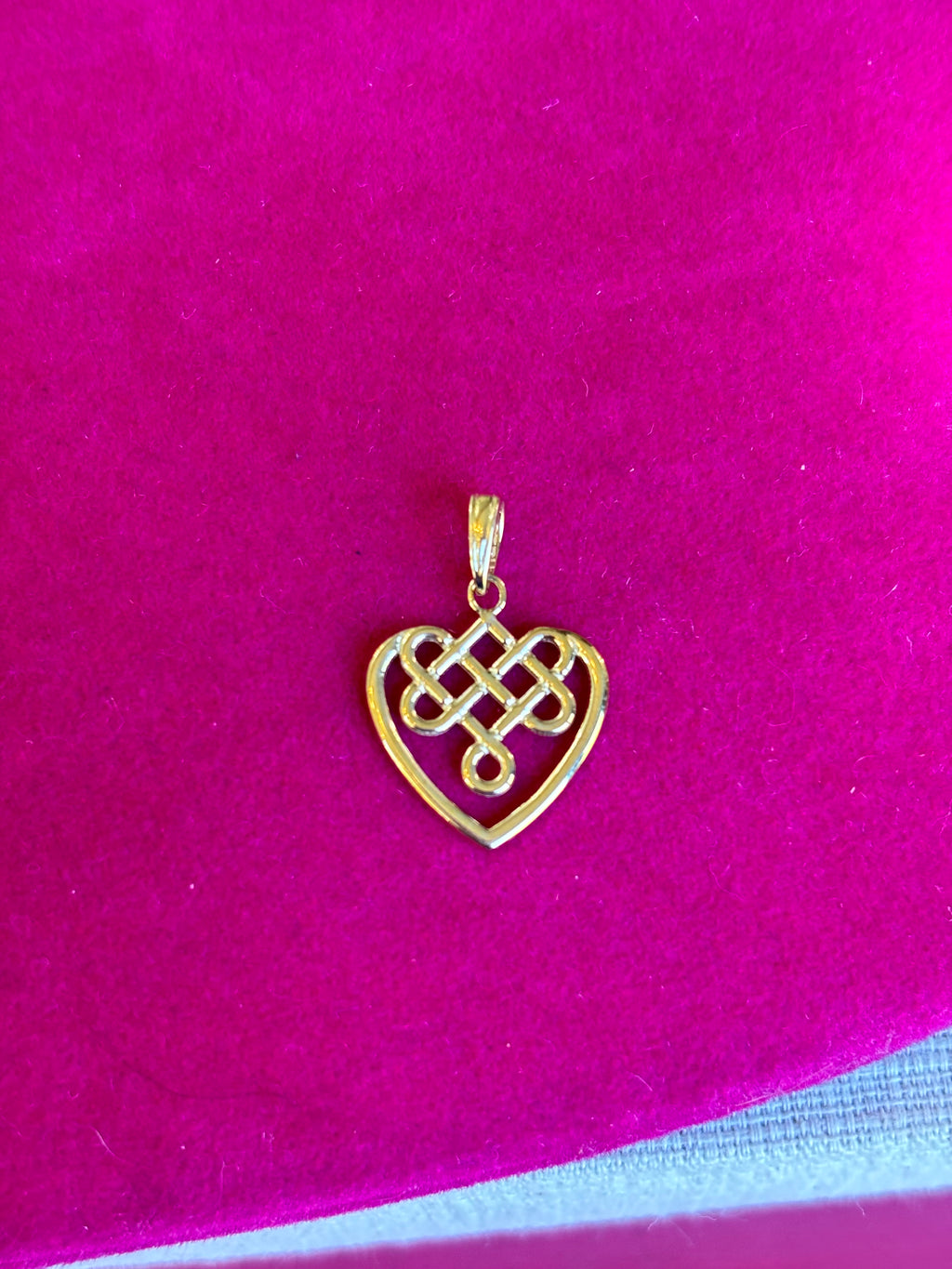 14K Small Celtic Knot Heart Love Charm