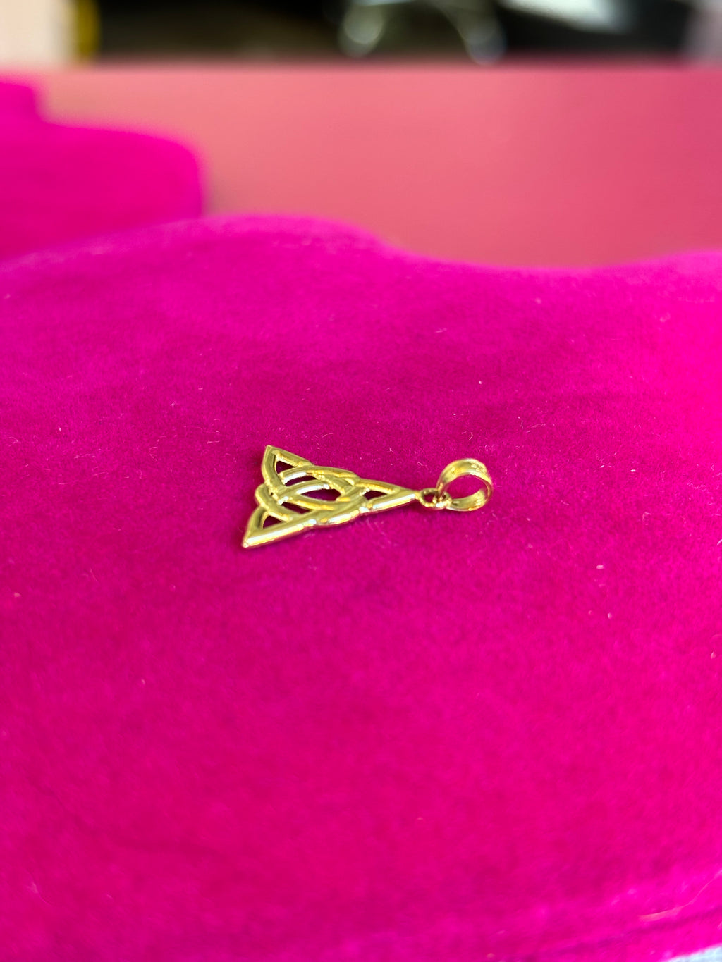 14k Small Celtic Trinity Knot Charm