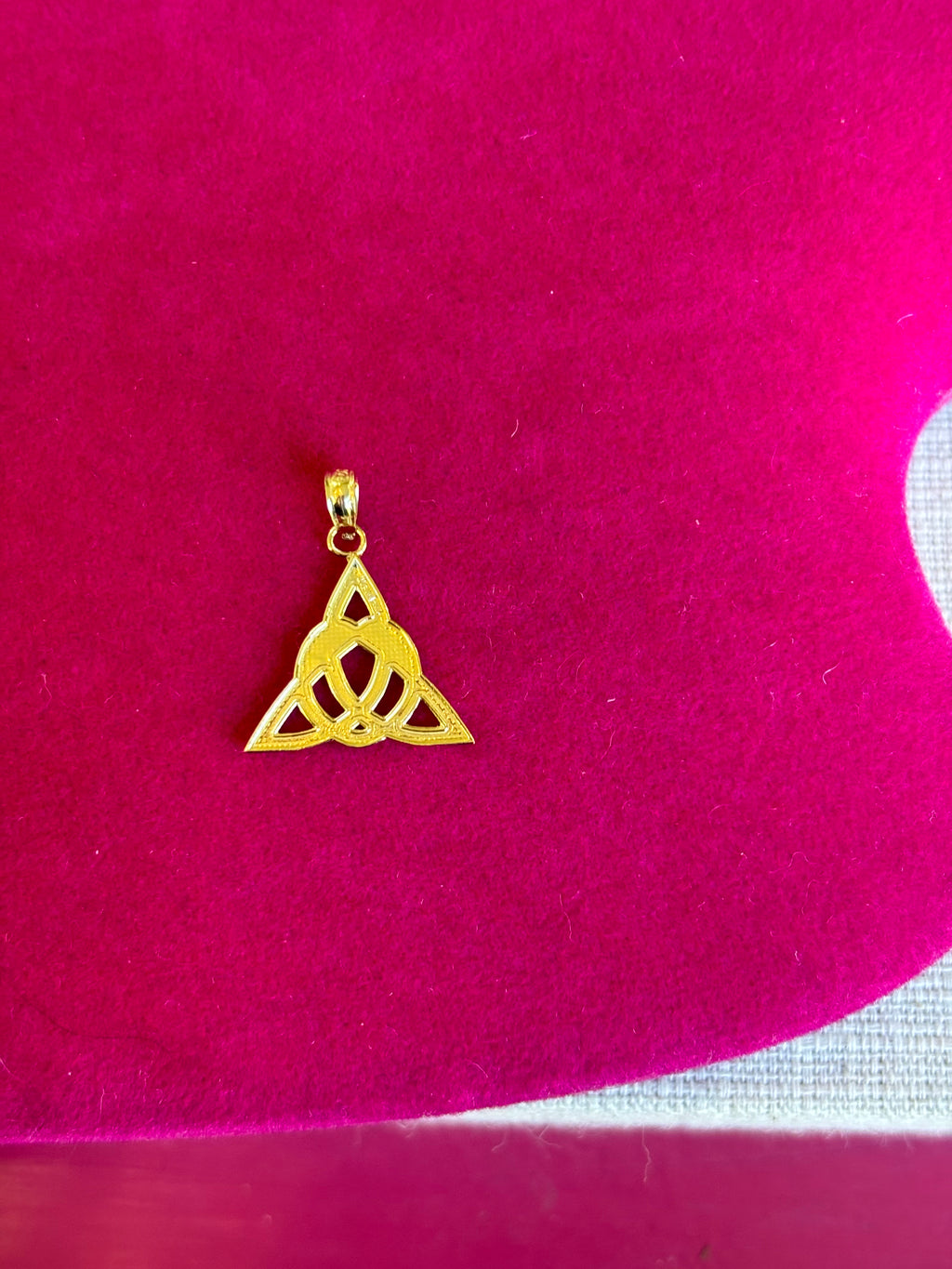 14k Small Celtic Trinity Knot Charm