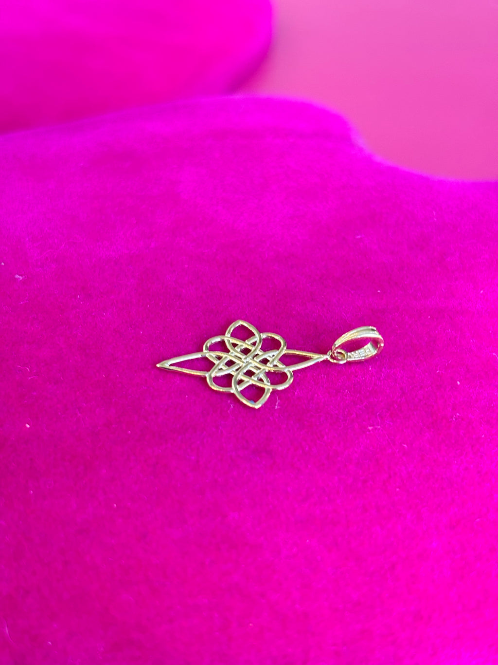 14K Celtic Knot Pendant