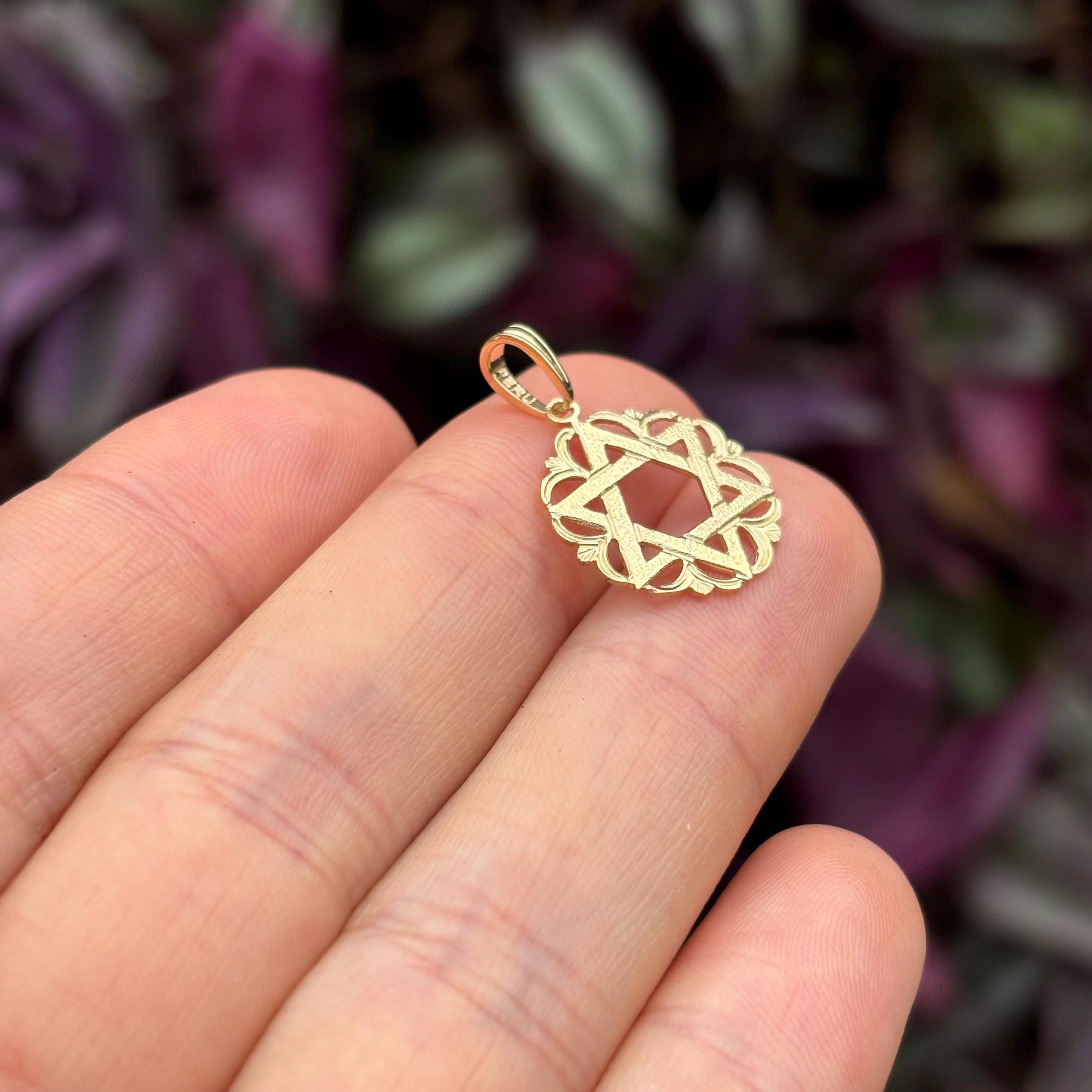 14k Gold Judica Star of David Magan Circle Star Charm Pendant