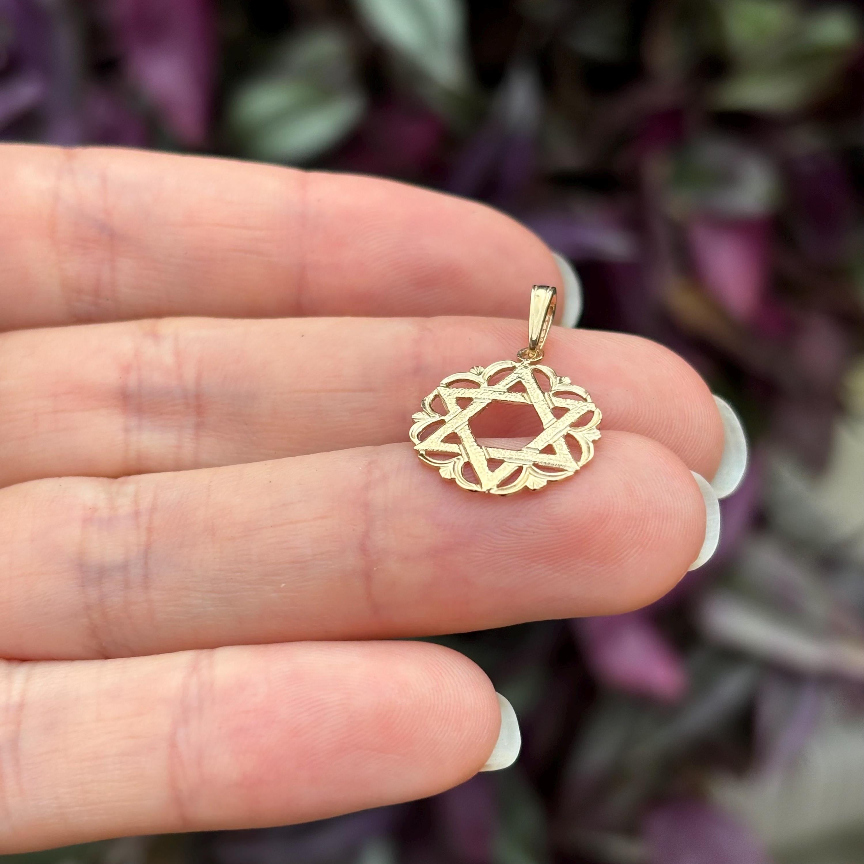 14k Gold Judica Star of David Magan Circle Star Charm Pendant