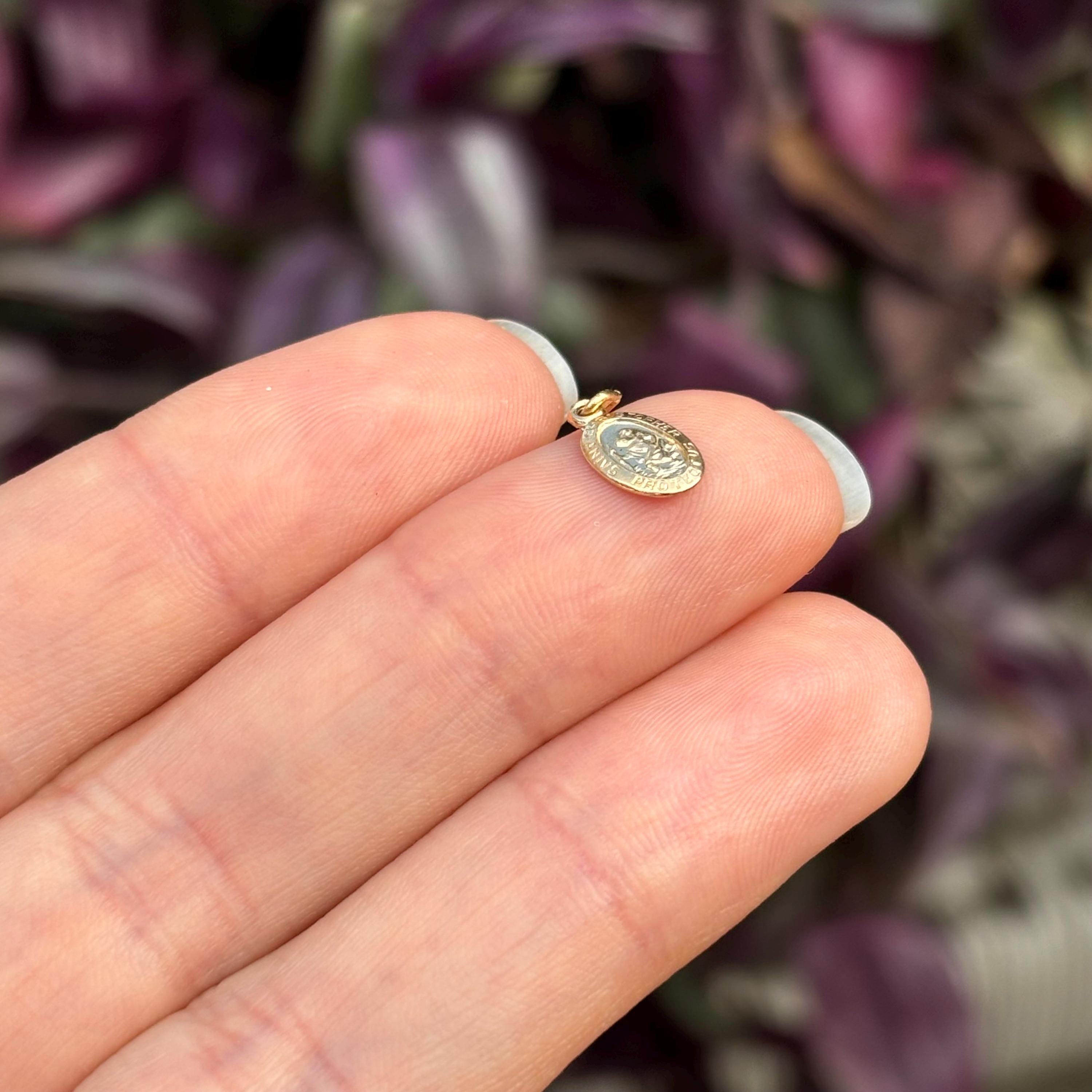 14k Gold St Christopher Oval Medal Charm Pendant Mini