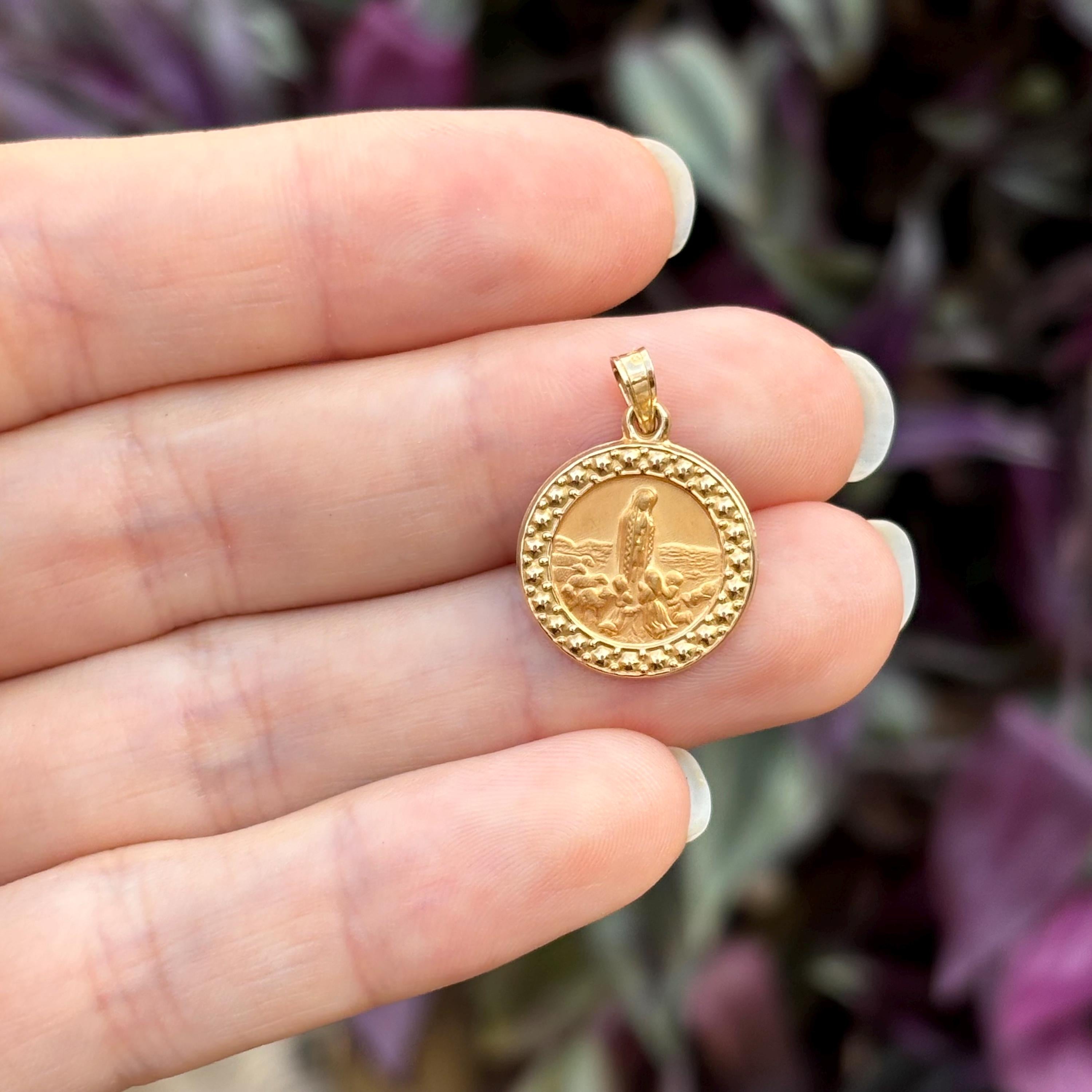 14k Gold St Anthony Beaded Round Medal Charm Pendant