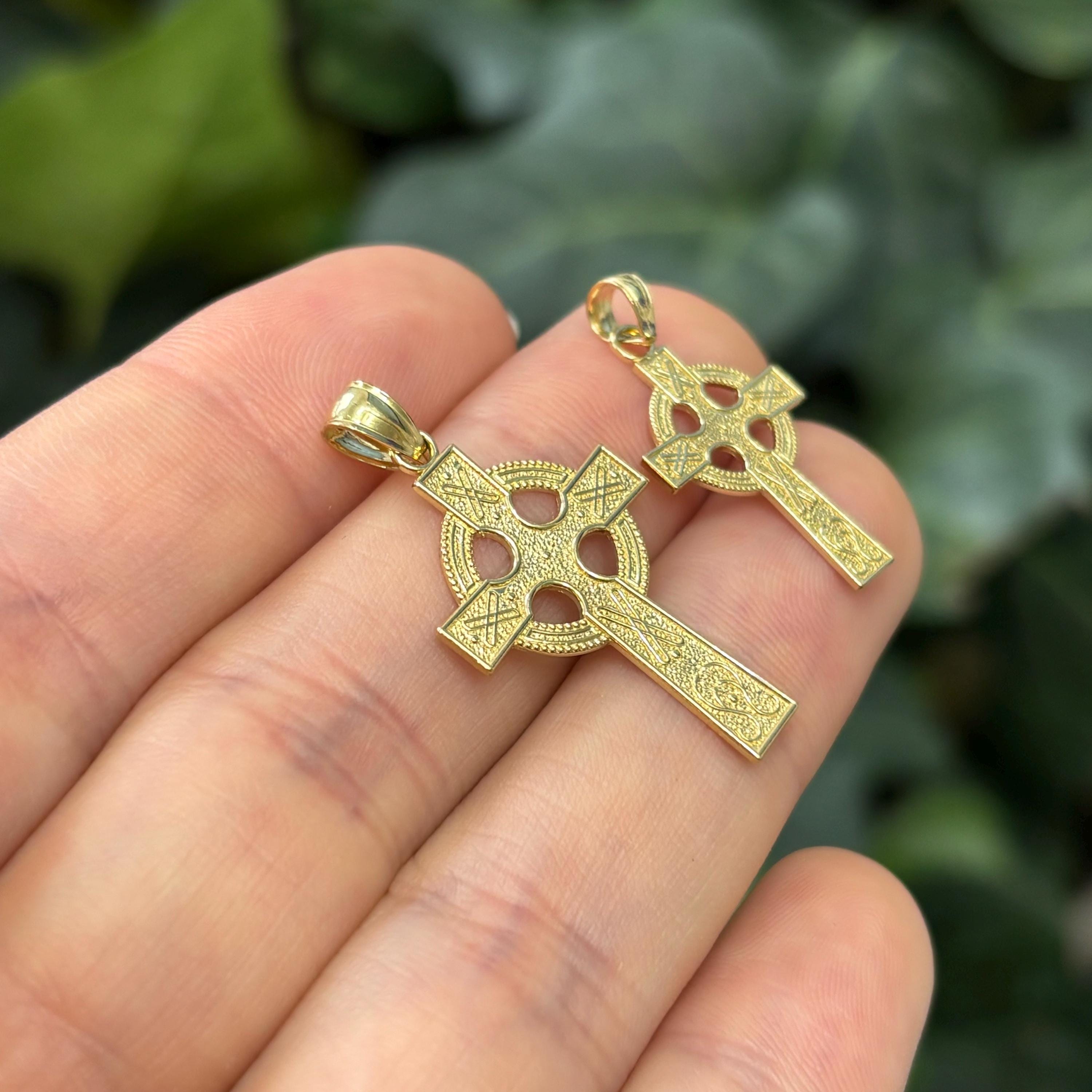 14k Gold Celtic Circle Textured Cross Charm Pendant