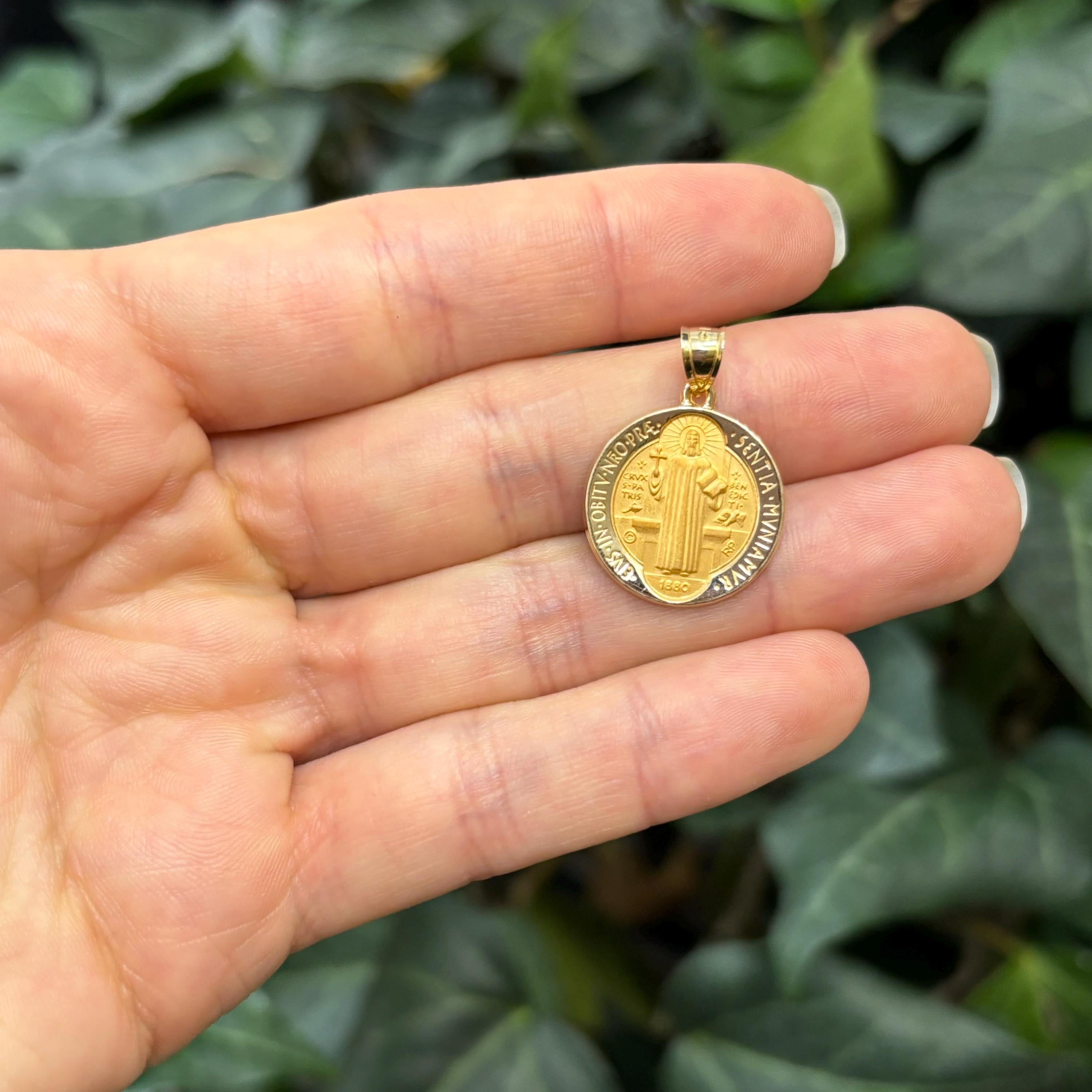 14k Gold St Benedict Satin Medal Pendant Hollow 18mm