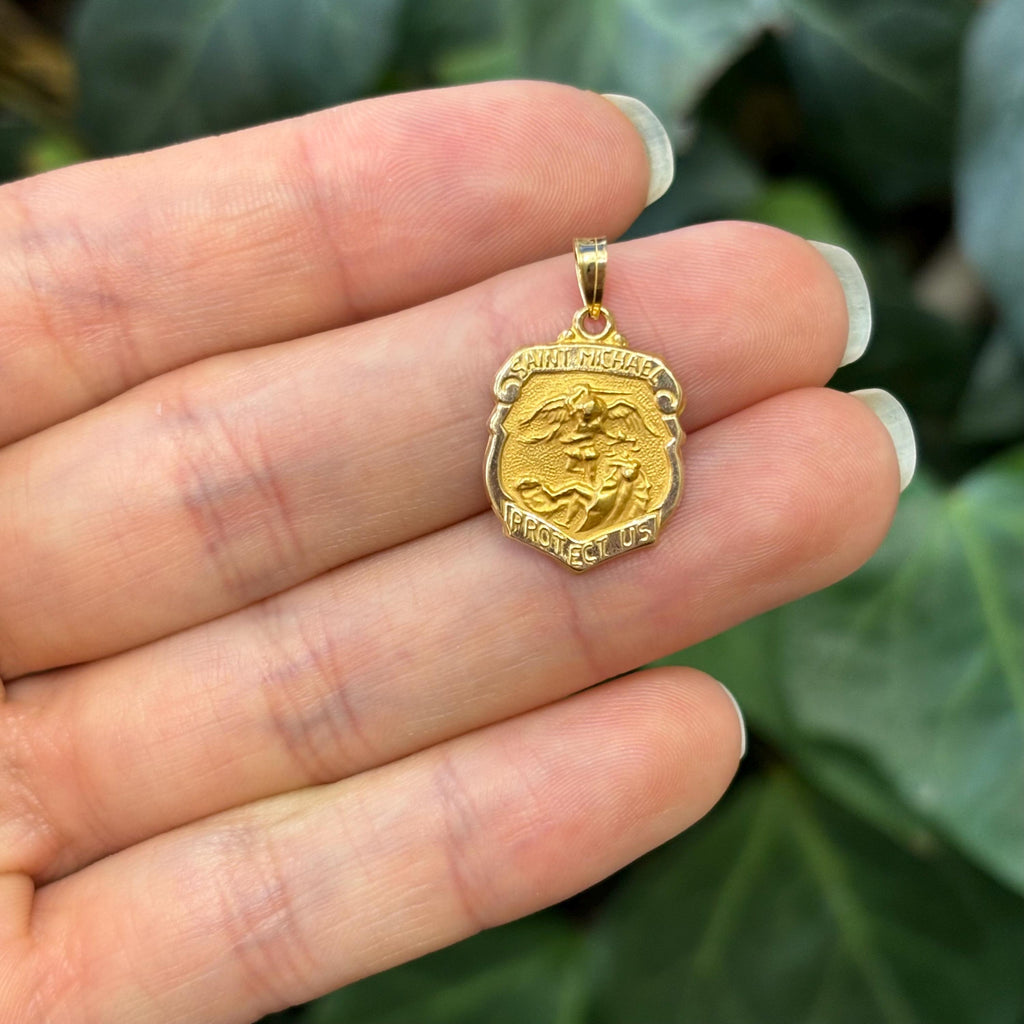 14k Gold St Michael Shield Satin Medal Pendant Hollow