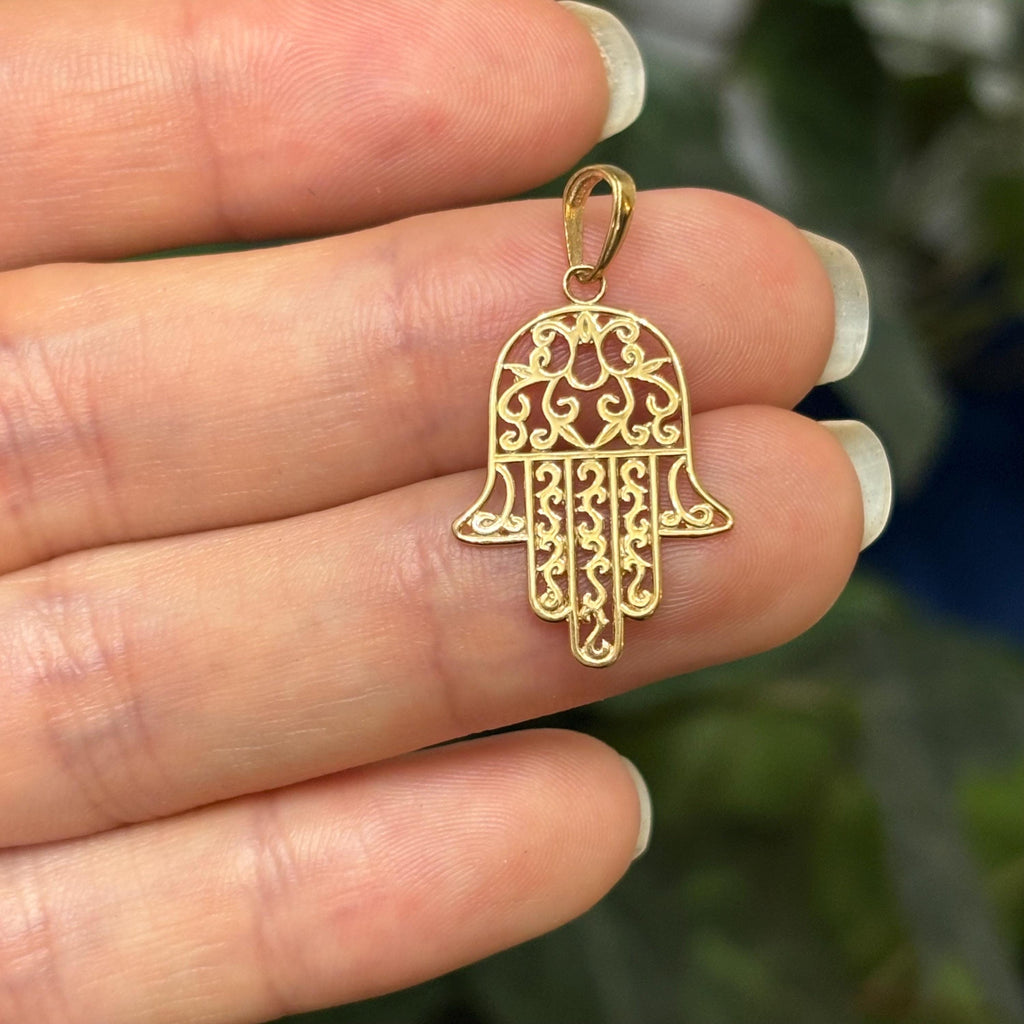 14K Yellow Gold Hamsa Chamseh Detailed Filigree Pendant