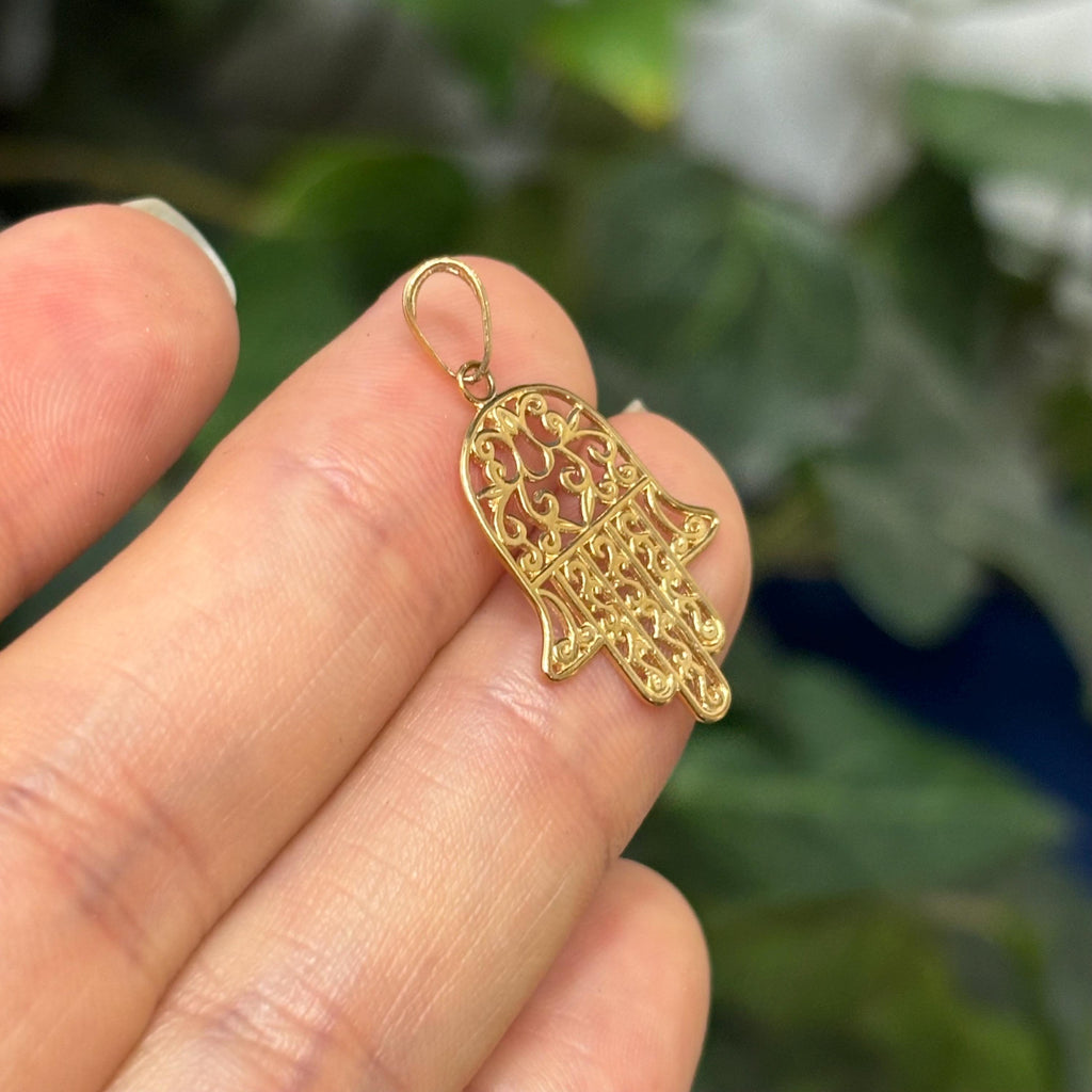 14K Yellow Gold Hamsa Chamseh Detailed Filigree Pendant