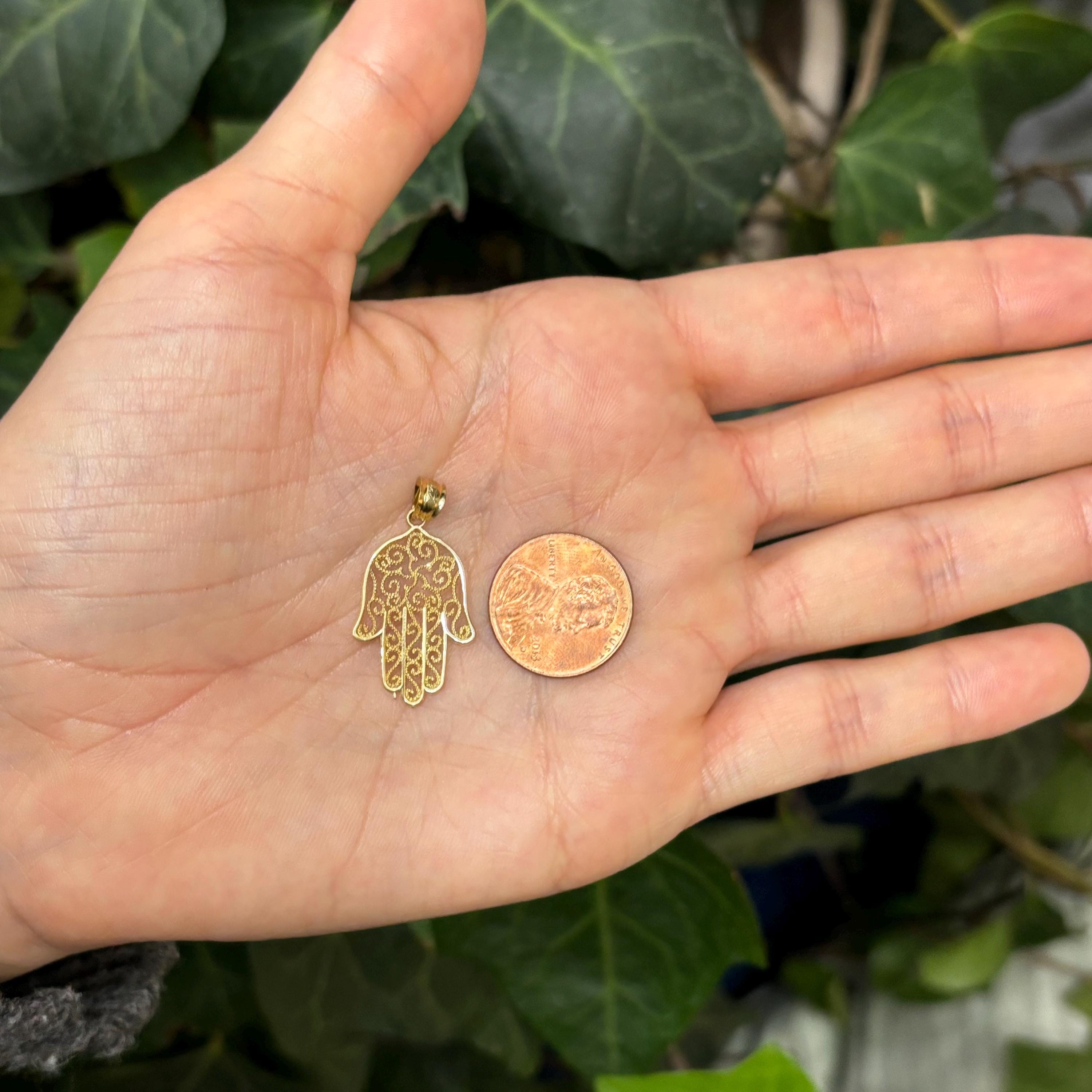 14K Yellow Gold Hamsa Chamseh Detailed Filigree Pendant