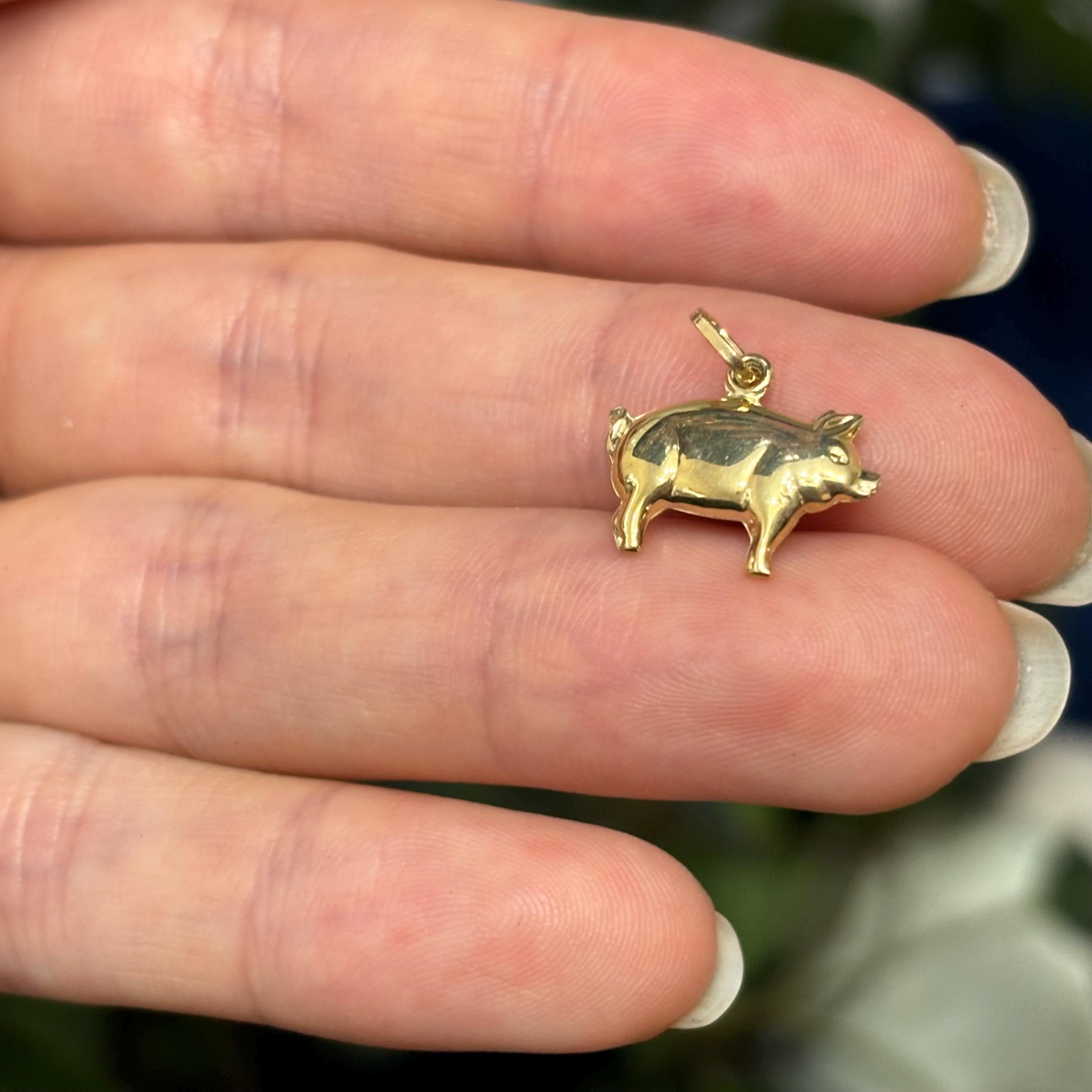 14K Yellow Gold Puffed Pig Hog Detailed Charm Pendant