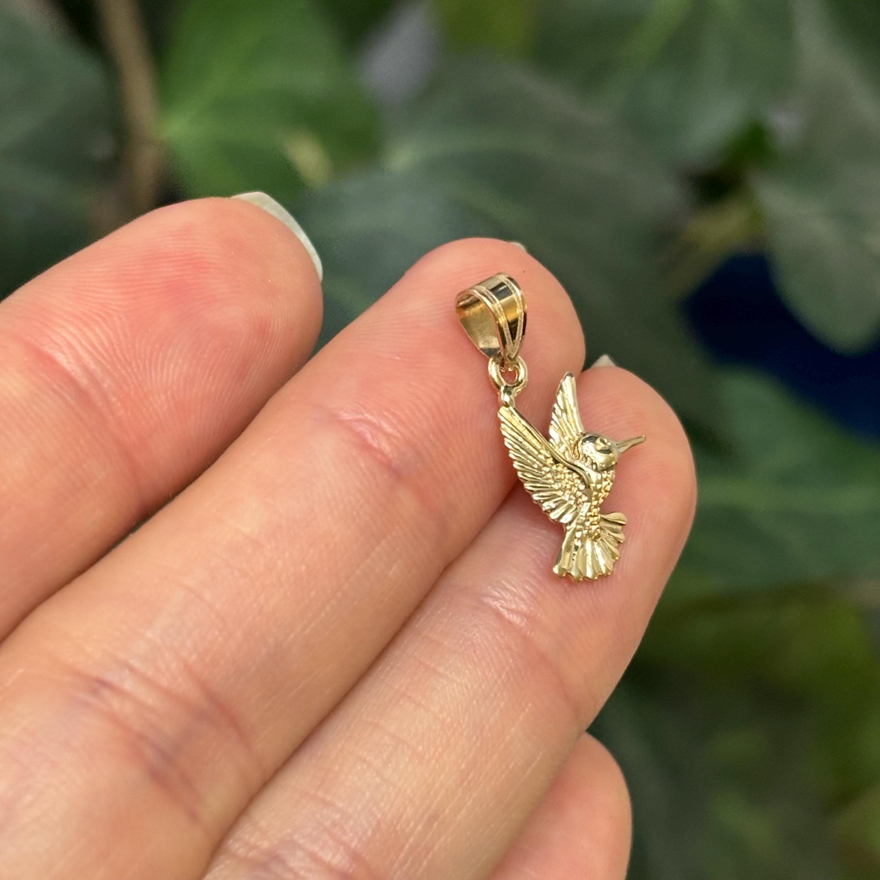 10K Yellow Gold Hummingbird Detailed Charm Pendant
