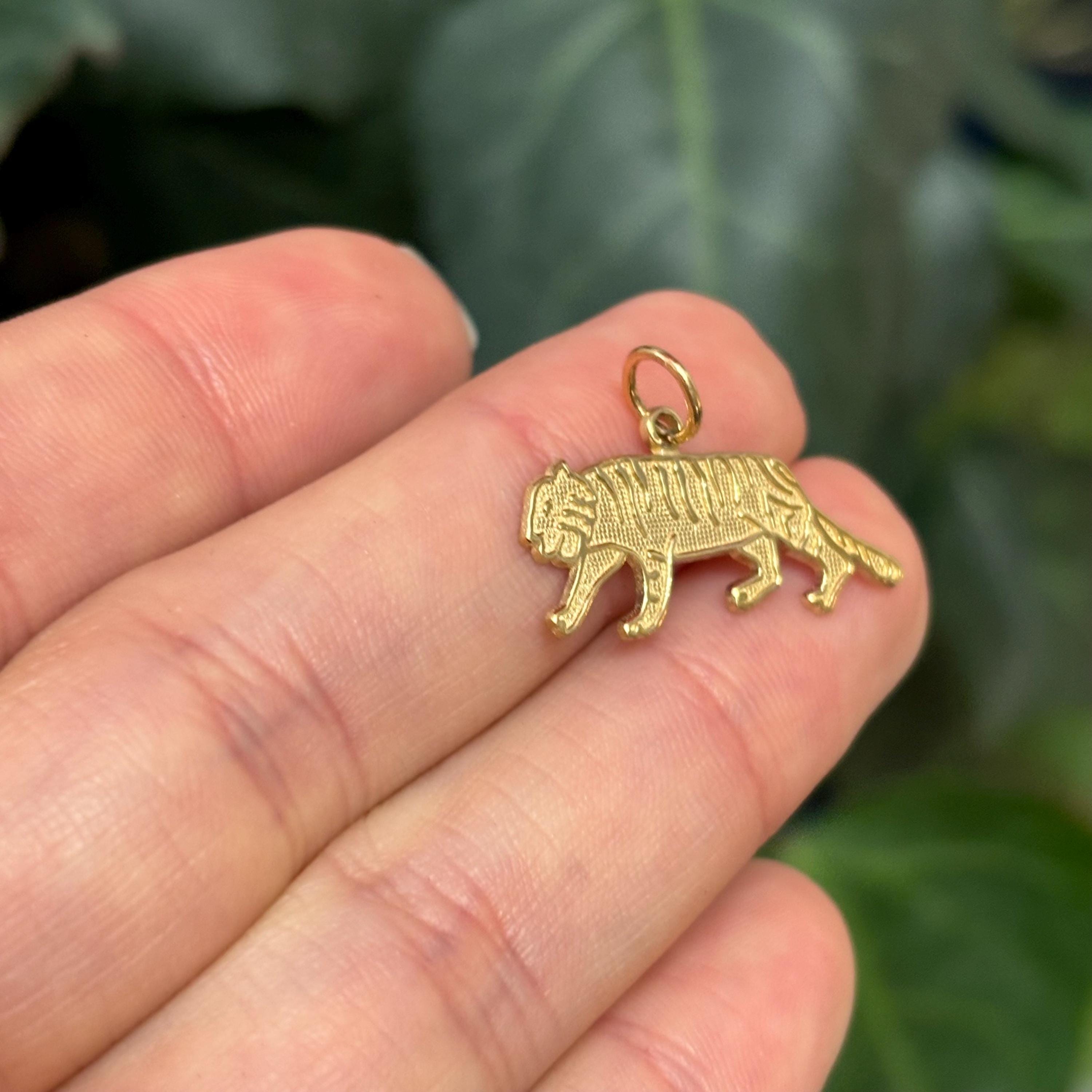10k Yellow Gold Prowling Tiger Cat Detailed Charm Pendant