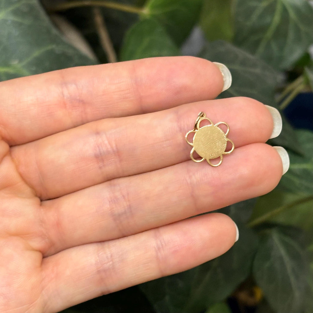 14K Yellow Gold Graduation Day Detailed Charm Pendant