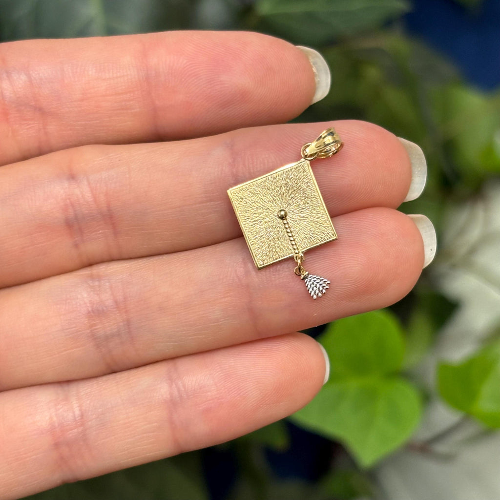 14K Yellow Gold Graduation Cap Detailed Charm Pendant
