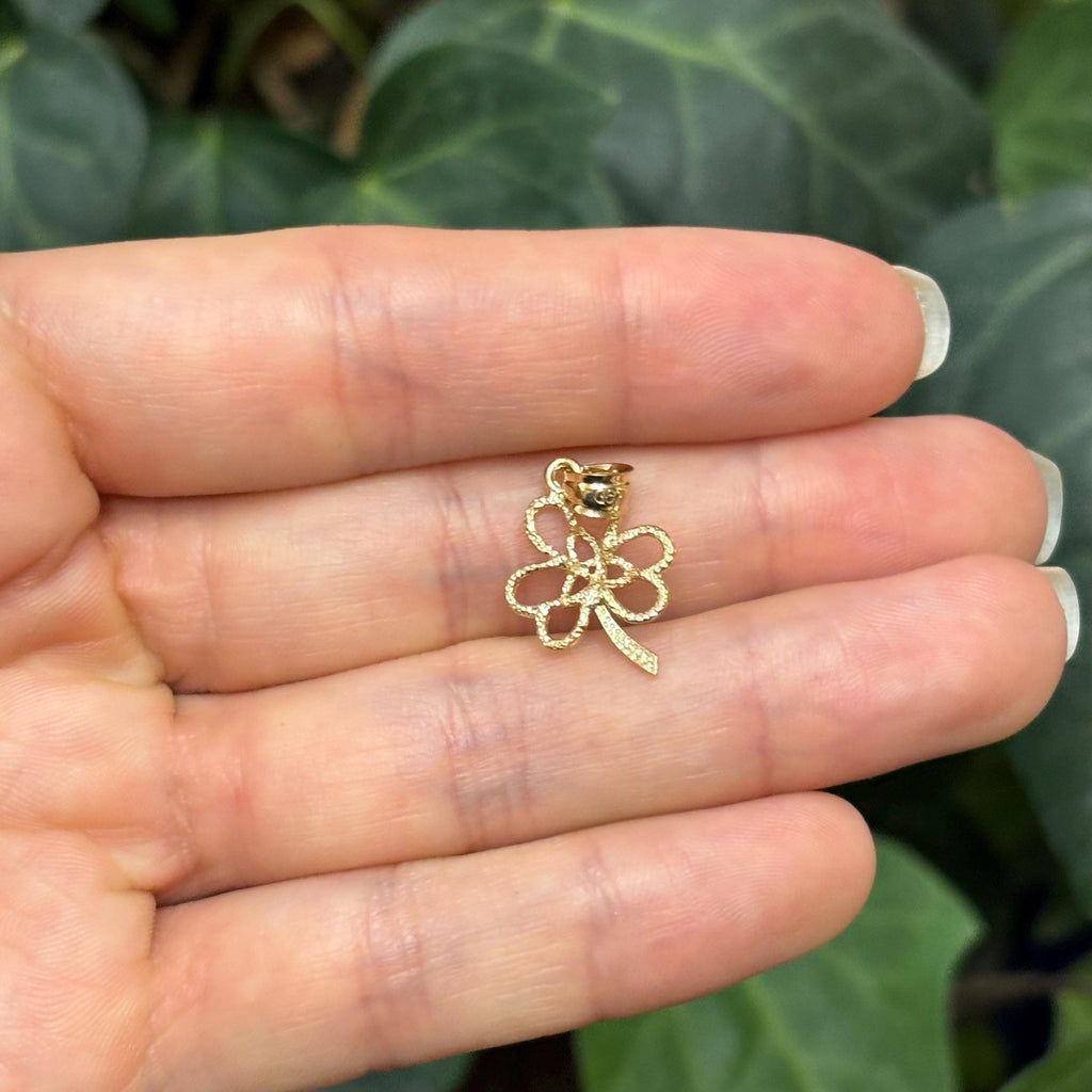 14K Yellow Gold Irish 3 Leaf Clover Shamrock Trinity Design Detailed Charm Pendant