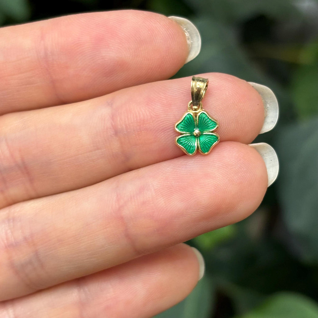 14K Yellow Gold Irish 4 Leaf Clover Design Detailed Charm Pendant Green Enamel