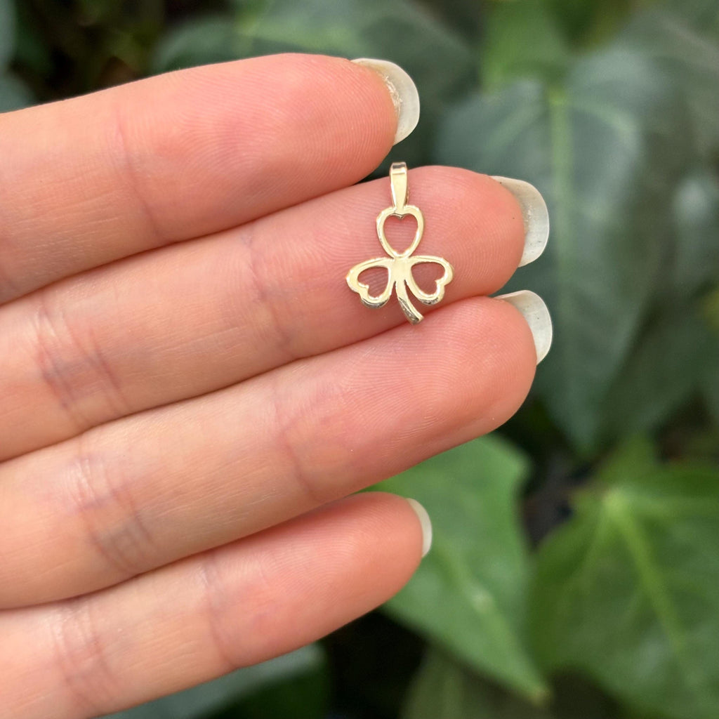 14K Yellow Gold Irish 3 Leaf Clover Shamrock Trinity Design Detailed Charm Pendant