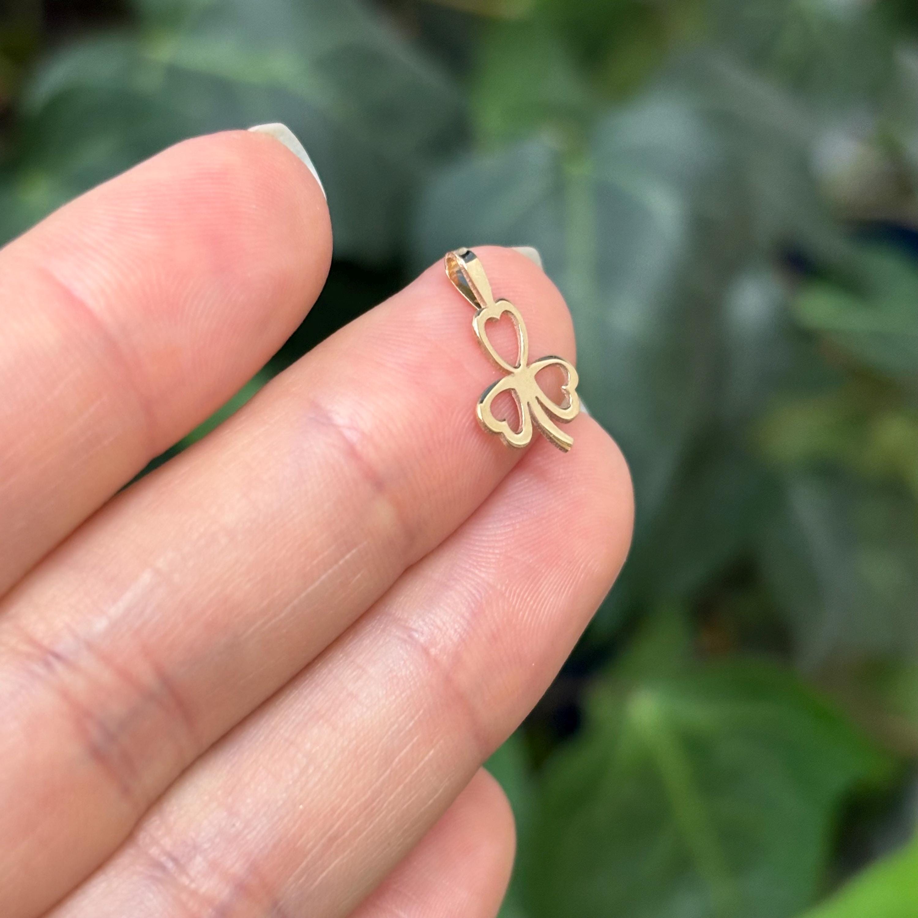 14K Yellow Gold Irish 3 Leaf Clover Shamrock Trinity Design Detailed Charm Pendant