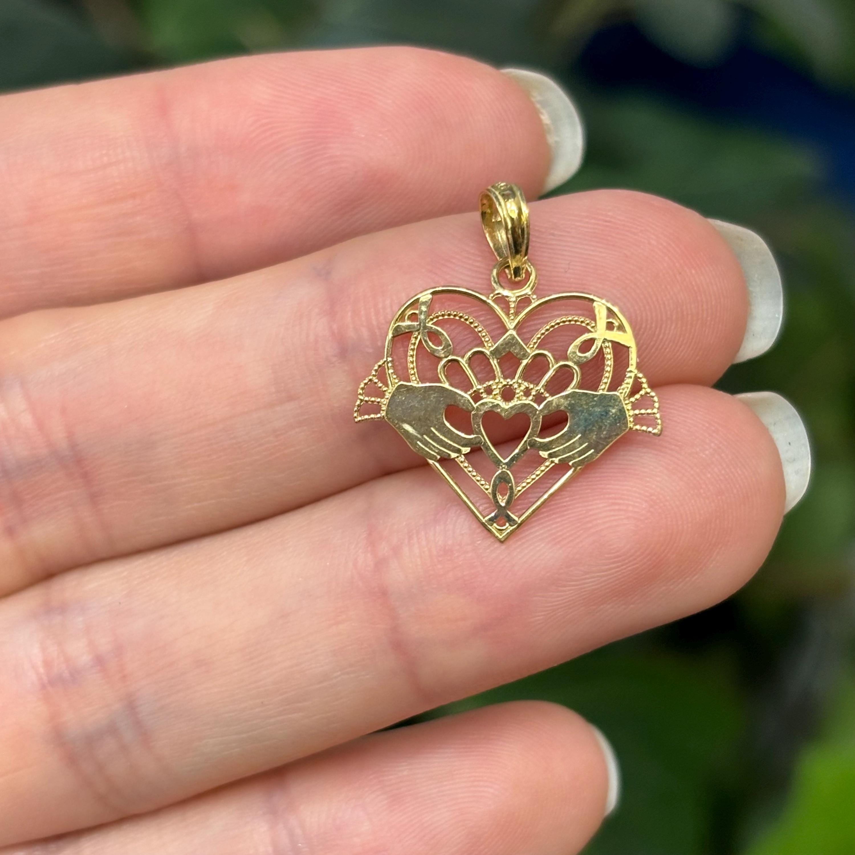 10K Yellow Gold Irish Claddagh Heart Filigree Design Detailed Charm Pendant