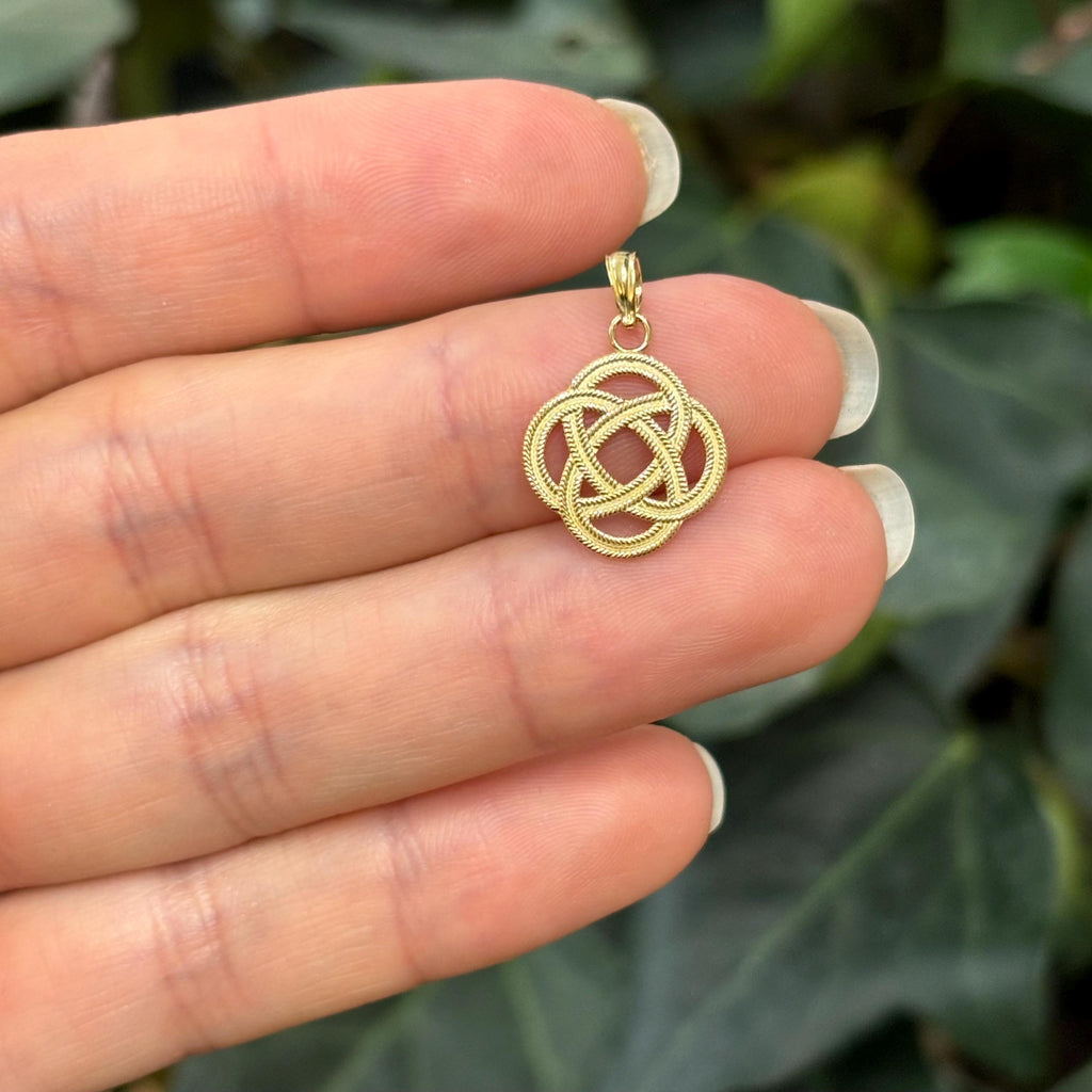 10K Yellow Gold Irish Celtic Trinity Textured Knot Detailed Charm Pendant