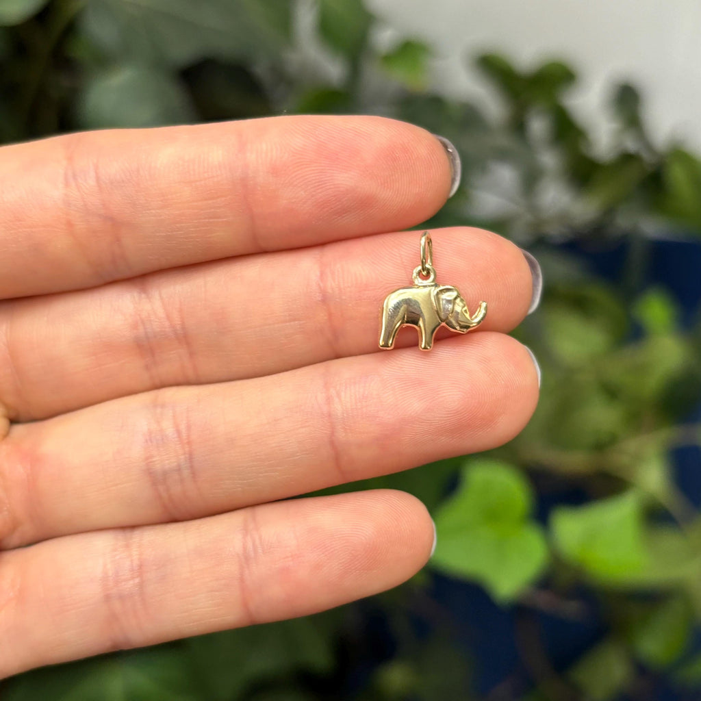 14K Yellow Gold Elephant Detailed Good Luck Charm Pendant