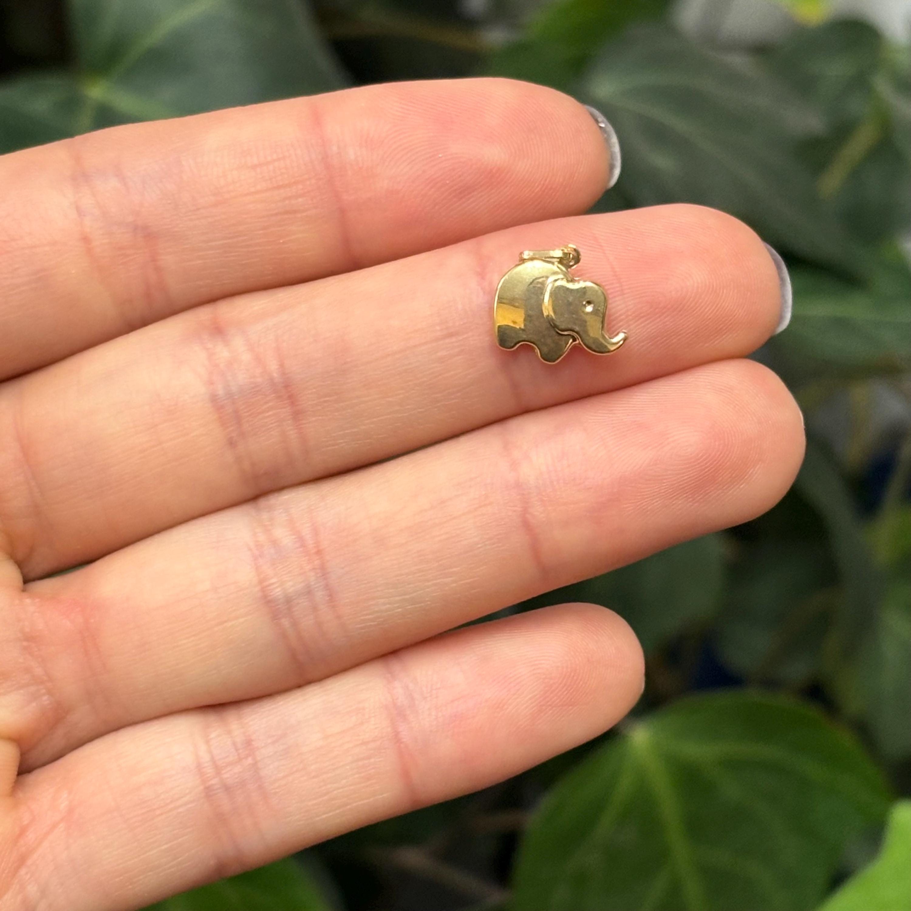 14K Yellow Gold Elephant Detailed Good Luck Charm Pendant