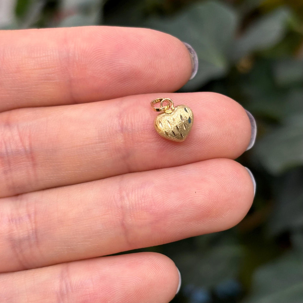 14K Gold Heart Puffed Diamond Cut Design Detailed Charm Pendant Small Mini