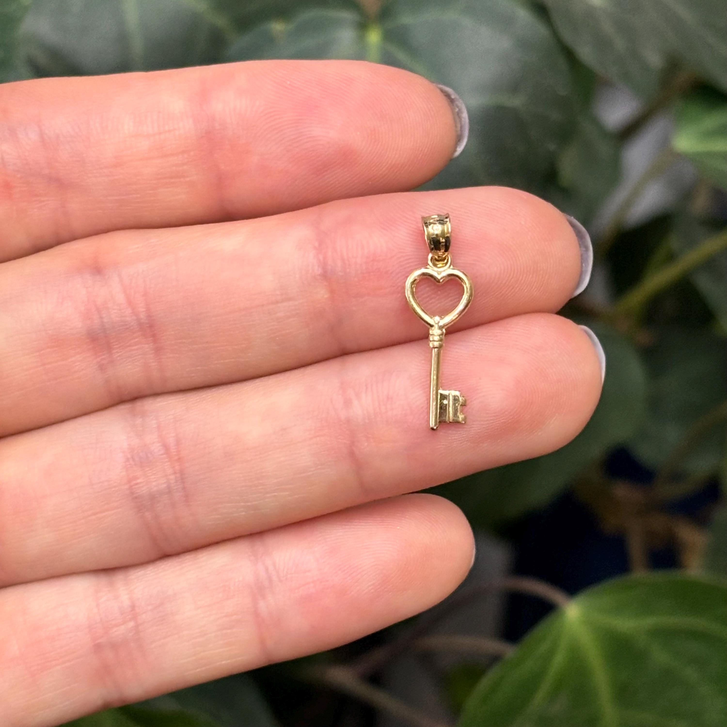 10K Gold Heart Key Charm Pendant Small Mini