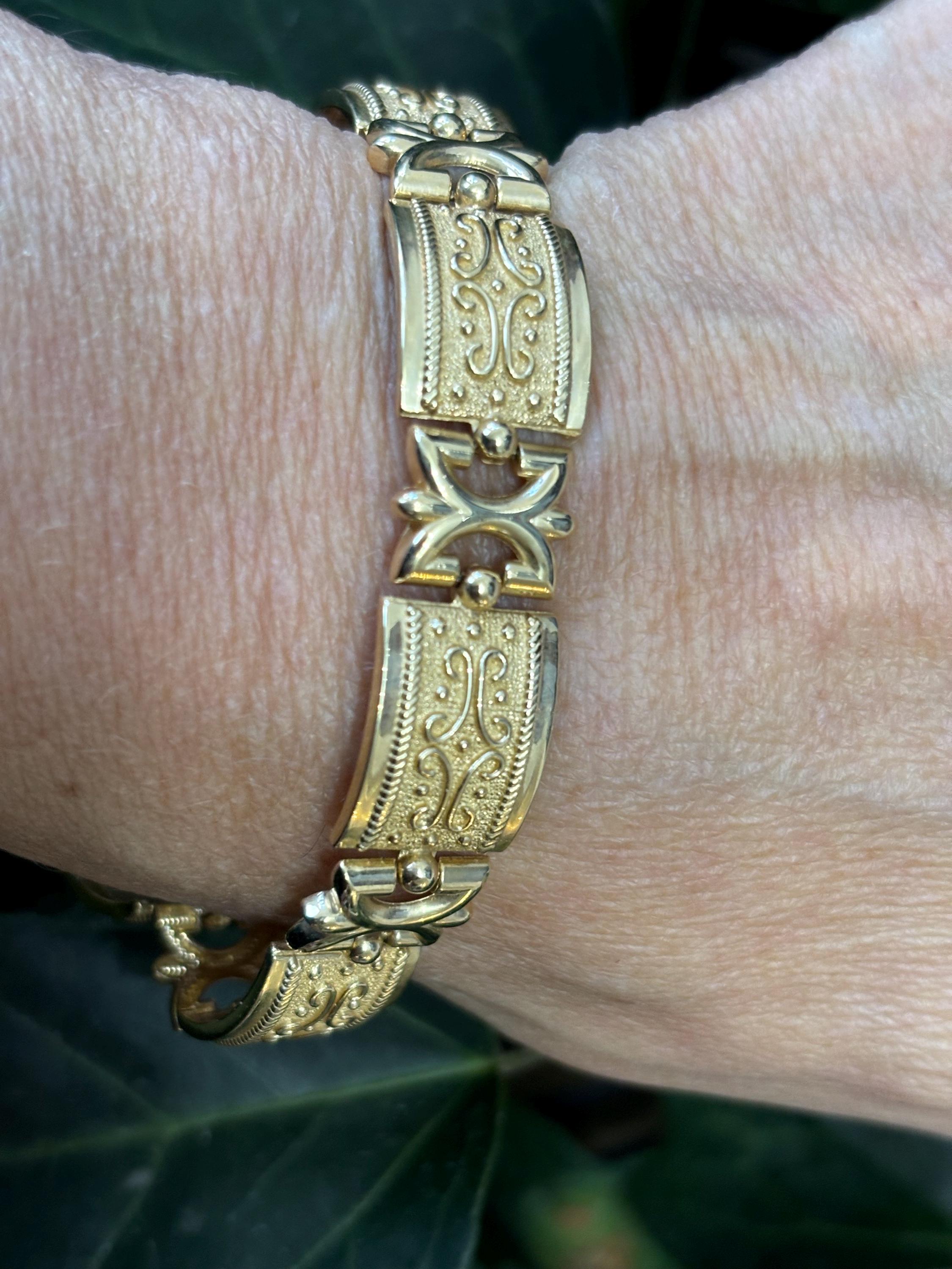 Estate 14KT Yellow Gold Byzantine Fleur de Lis Raised Detailed Etruscan Bracelet