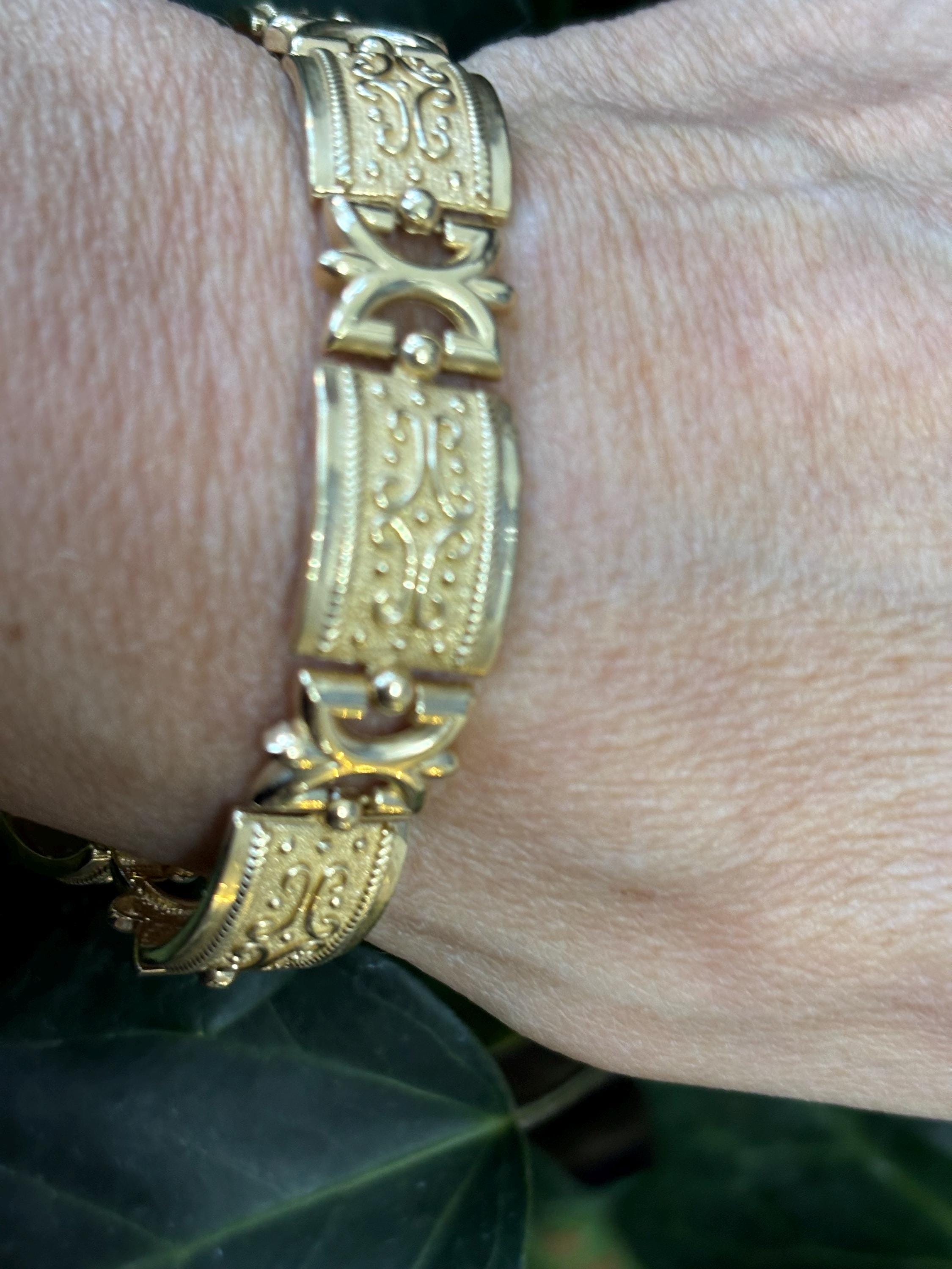Estate 14KT Yellow Gold Byzantine Fleur de Lis Raised Detailed Etruscan Bracelet
