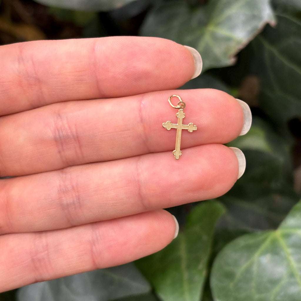 14k Gold Budded Small Cross Charm Pendant