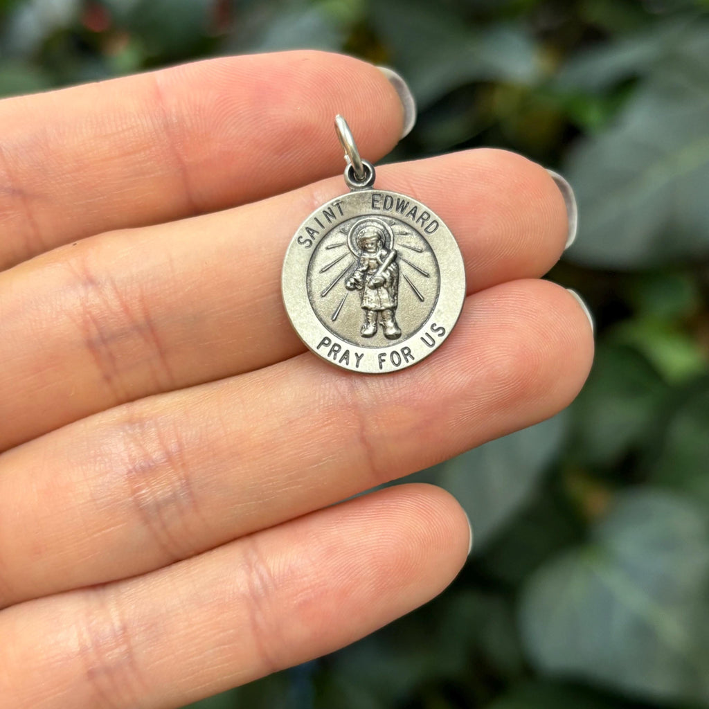 Sterling Silver St Edward Round Medal Pendant 18mm