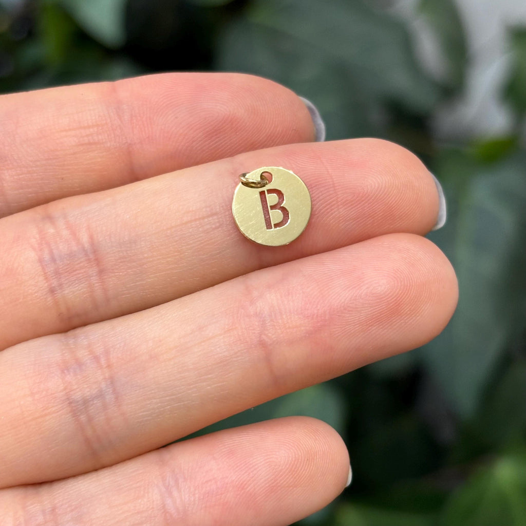 14k Gold Inital B Letter Disc Pendant Necklace 10mm