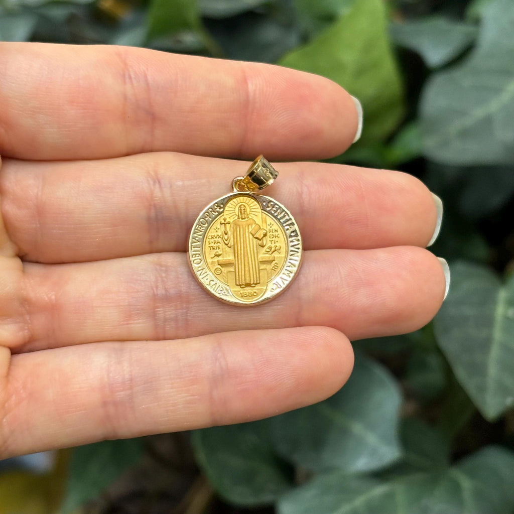 14k Gold St Benedict Satin Medal Pendant Hollow 18mm