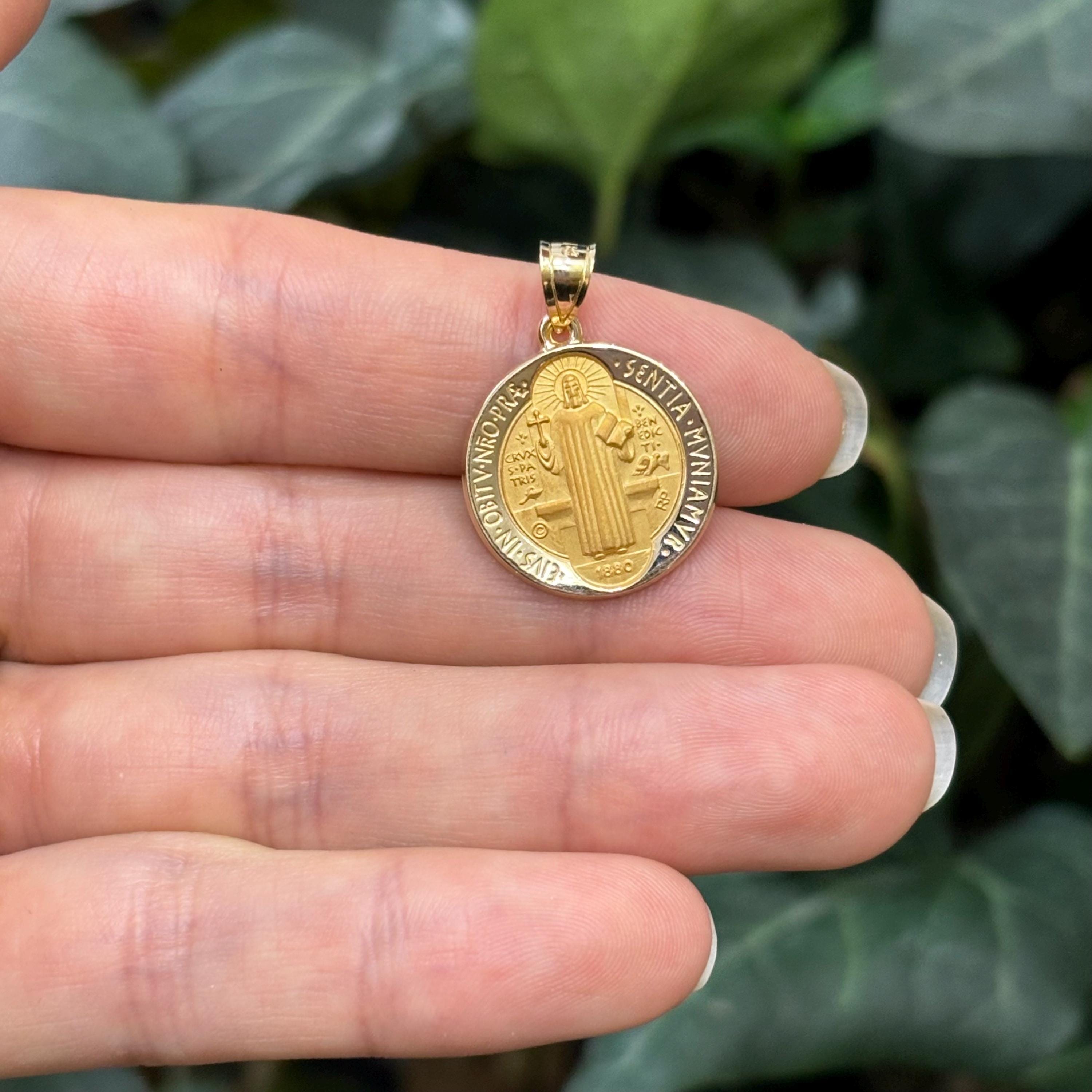 14k Gold St Benedict Satin Medal Pendant Hollow 18mm