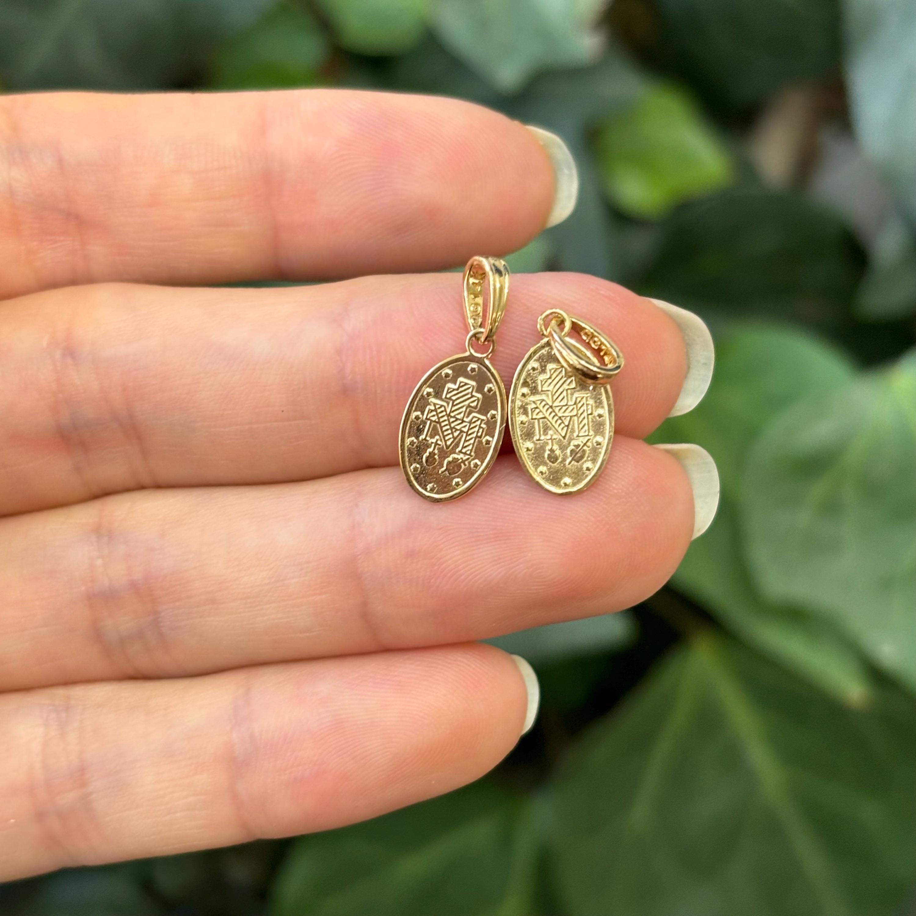 10K Yellow Gold Miraculous Medal Oval Medal Charm Pendant Small