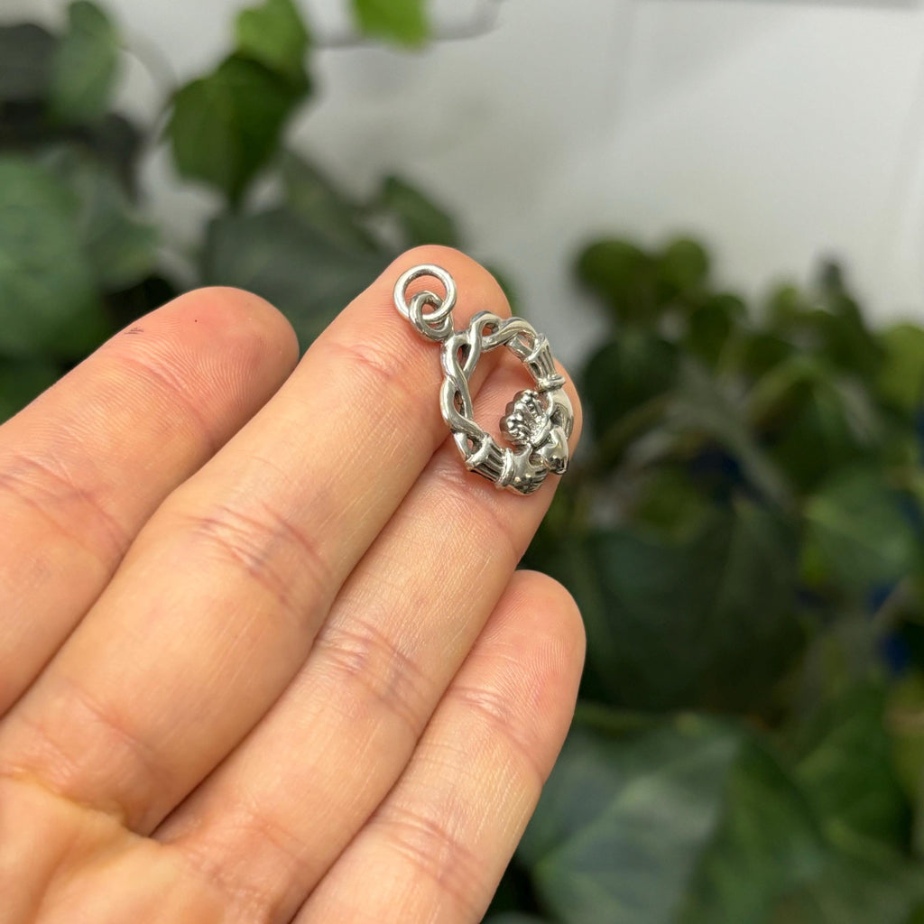 Sterling Silver Celtic Claddagh Circle Charm Pendant 21mm